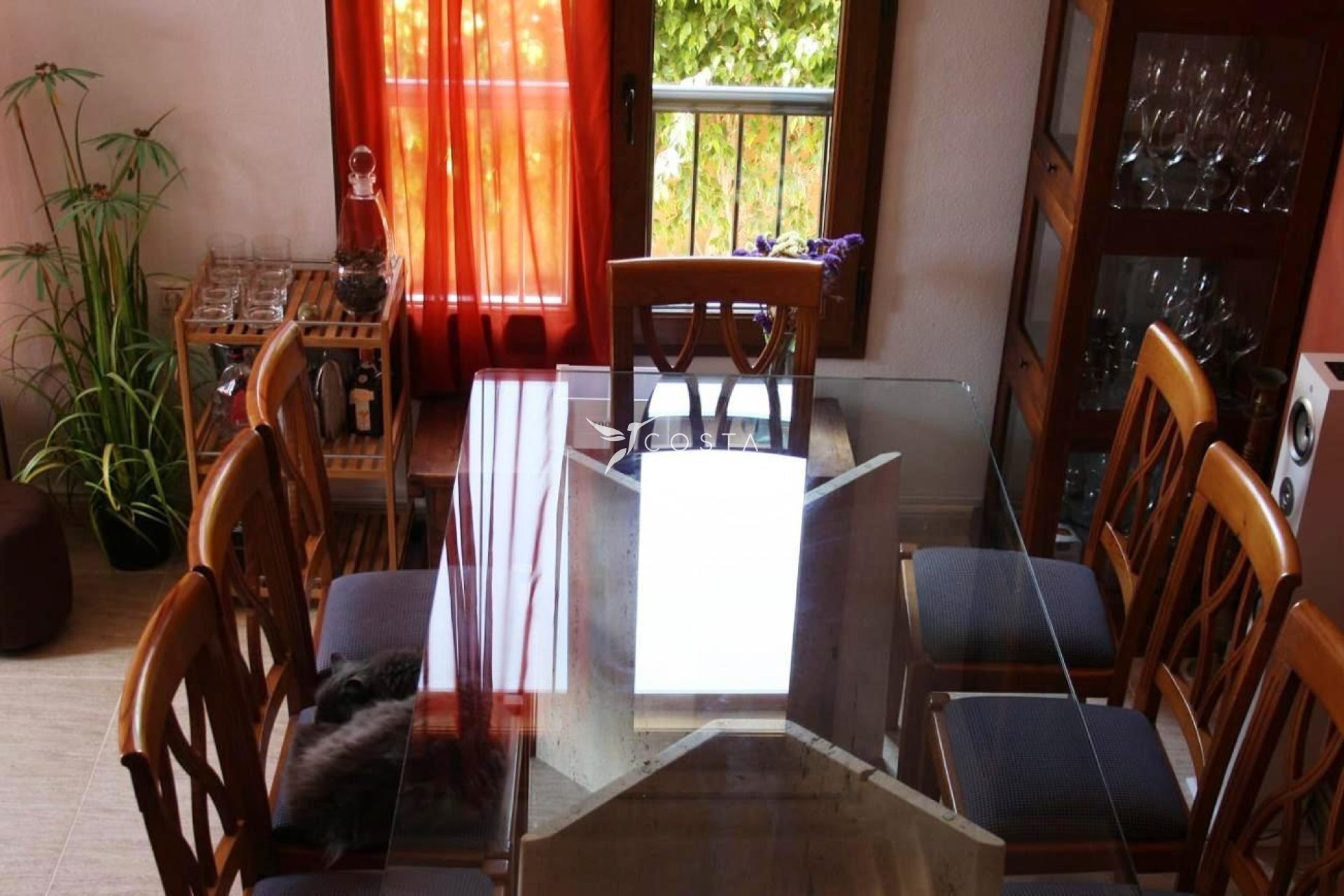 Resale - Townhouse / Semi - Finestrat