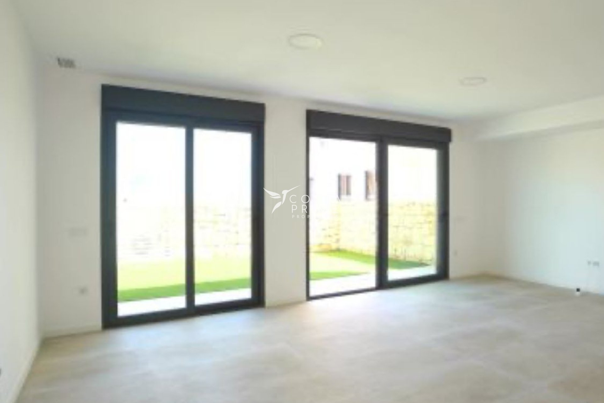 Resale - Townhouse / Semi - Finestrat