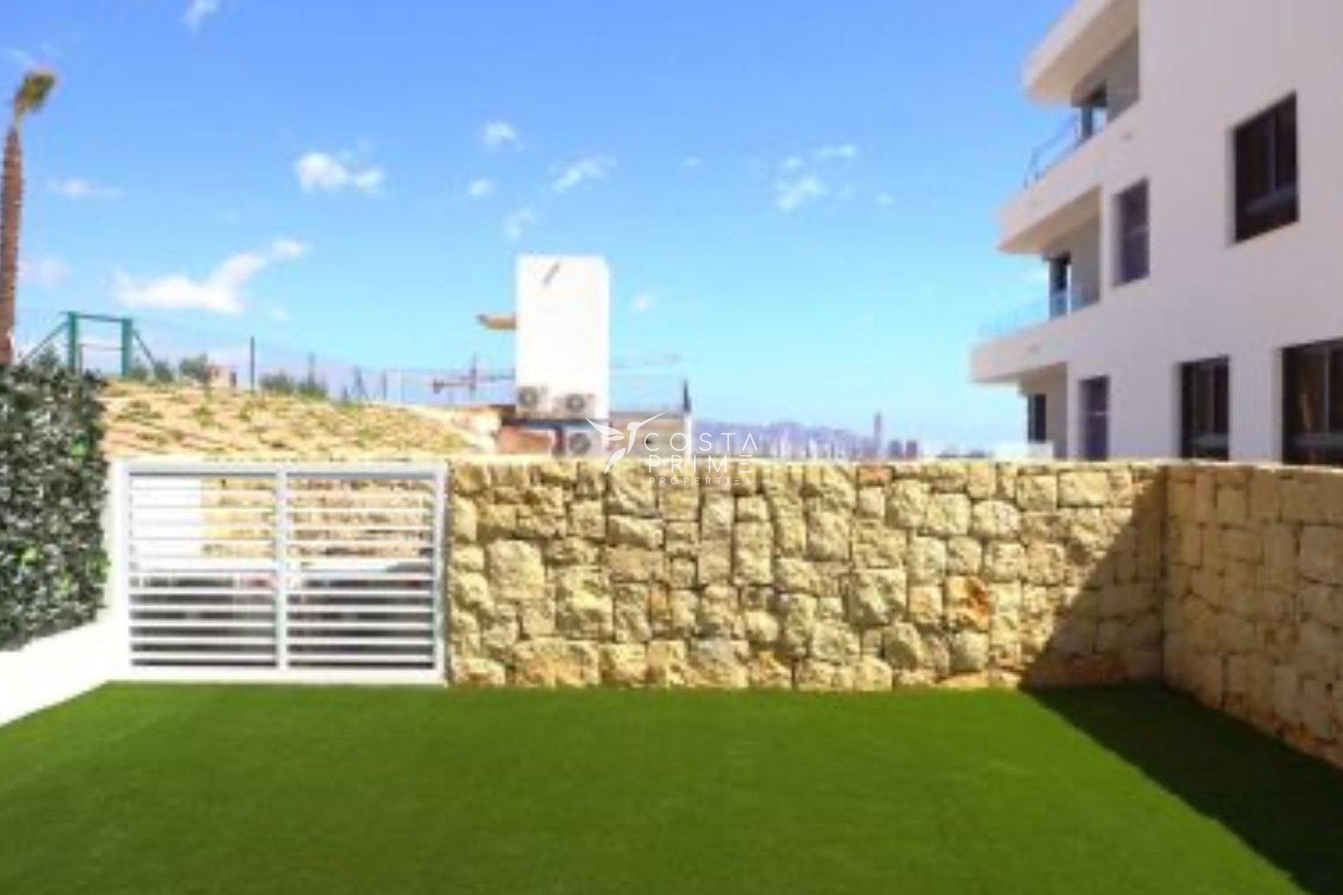 Resale - Townhouse / Semi - Finestrat