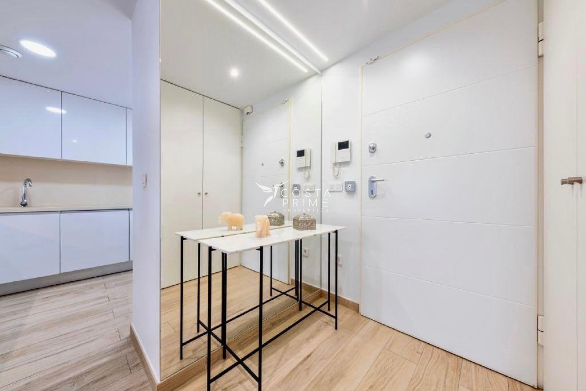 Resale - Townhouse / Semi - Finestrat