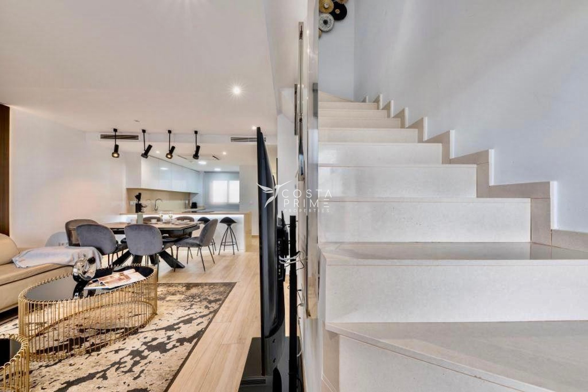 Resale - Townhouse / Semi - Finestrat