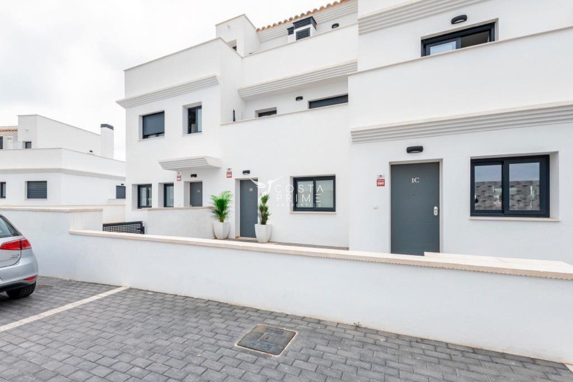Resale - Townhouse / Semi - Finestrat