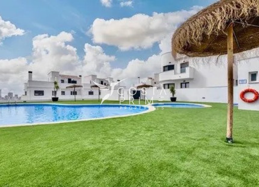 Resale - Townhouse / Semi - Finestrat