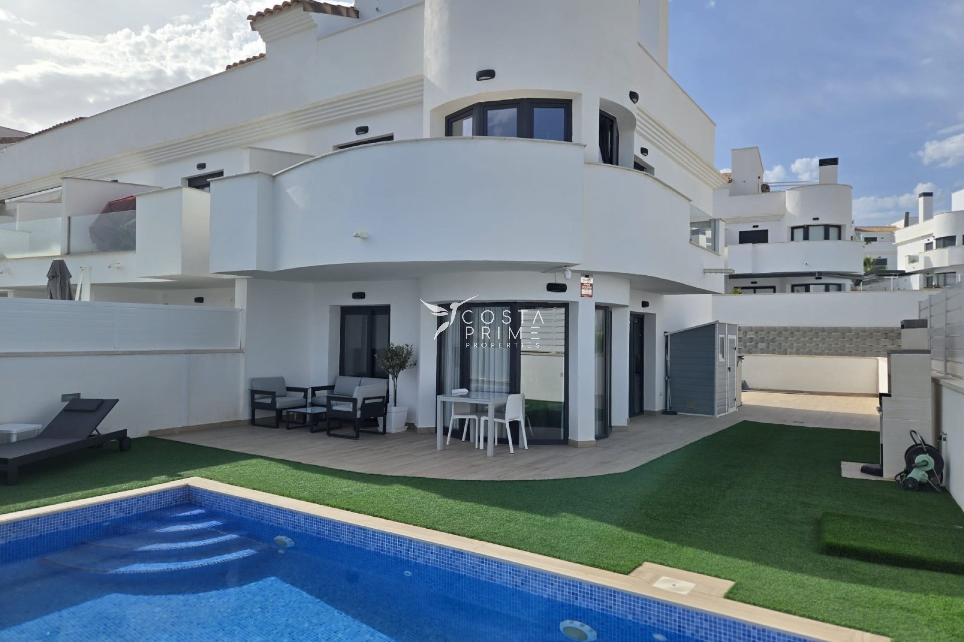 Resale - Townhouse / Semi - Finestrat