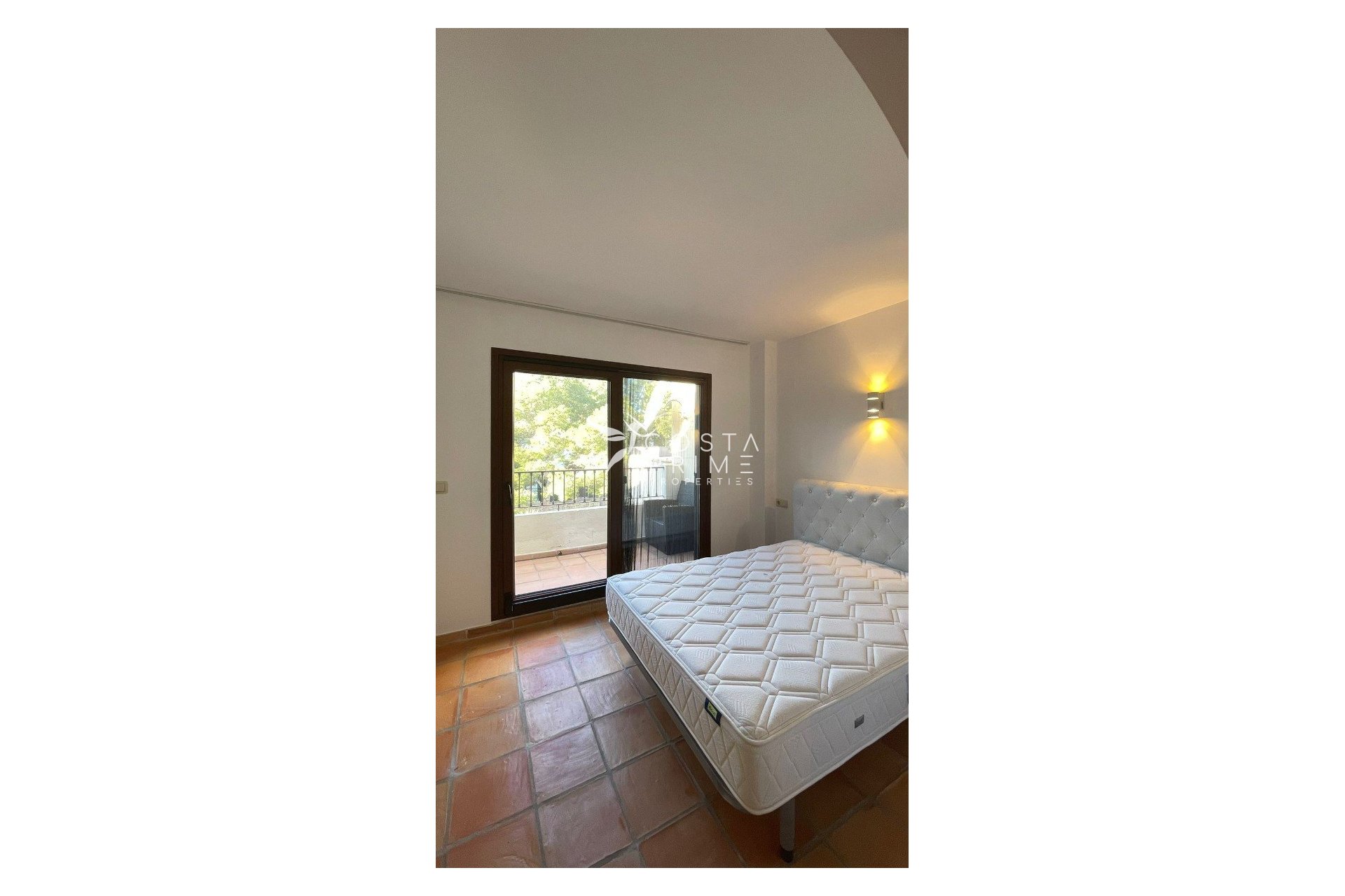 Resale - Townhouse / Semi - Finestrat