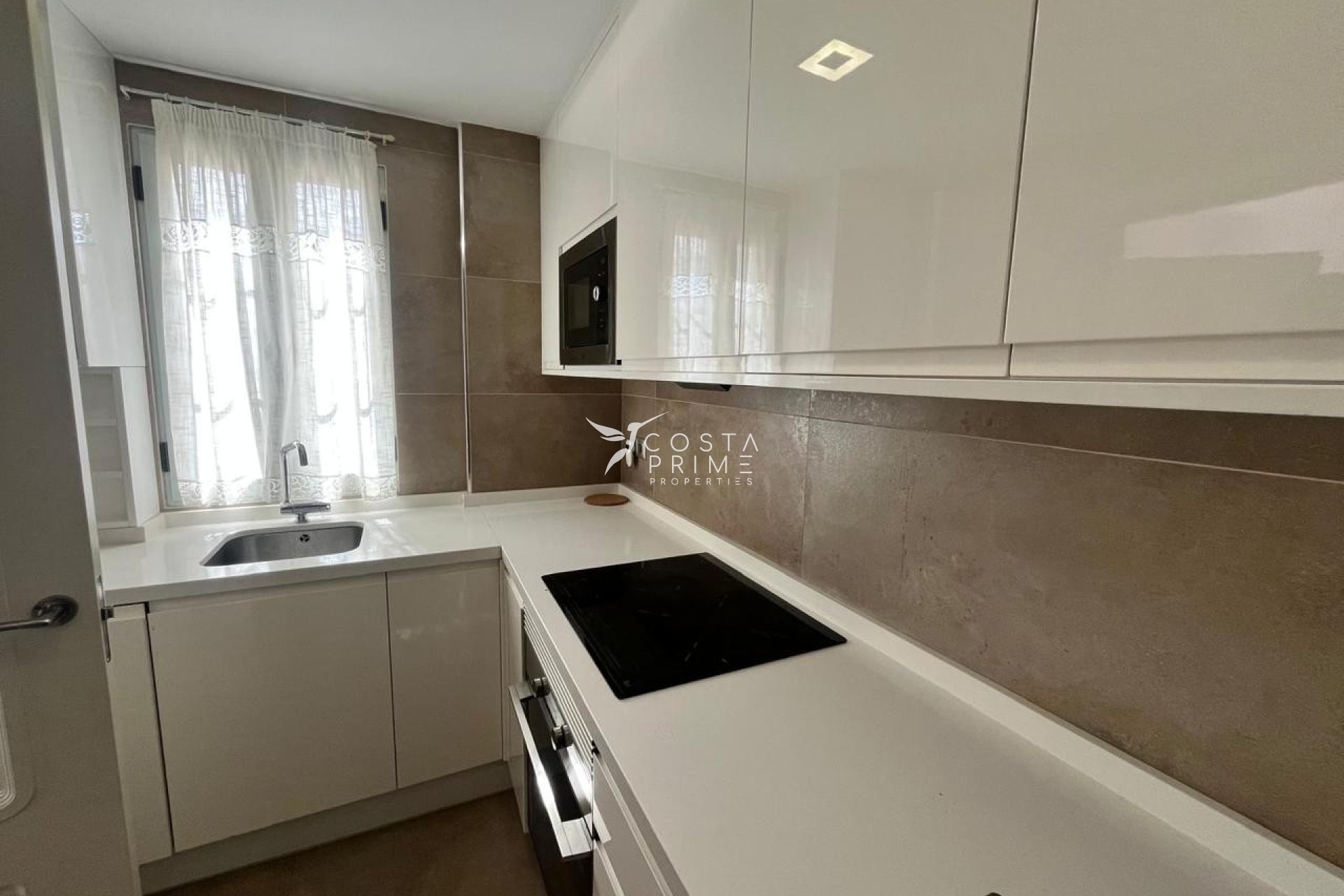 Resale - Townhouse / Semi - Finestrat