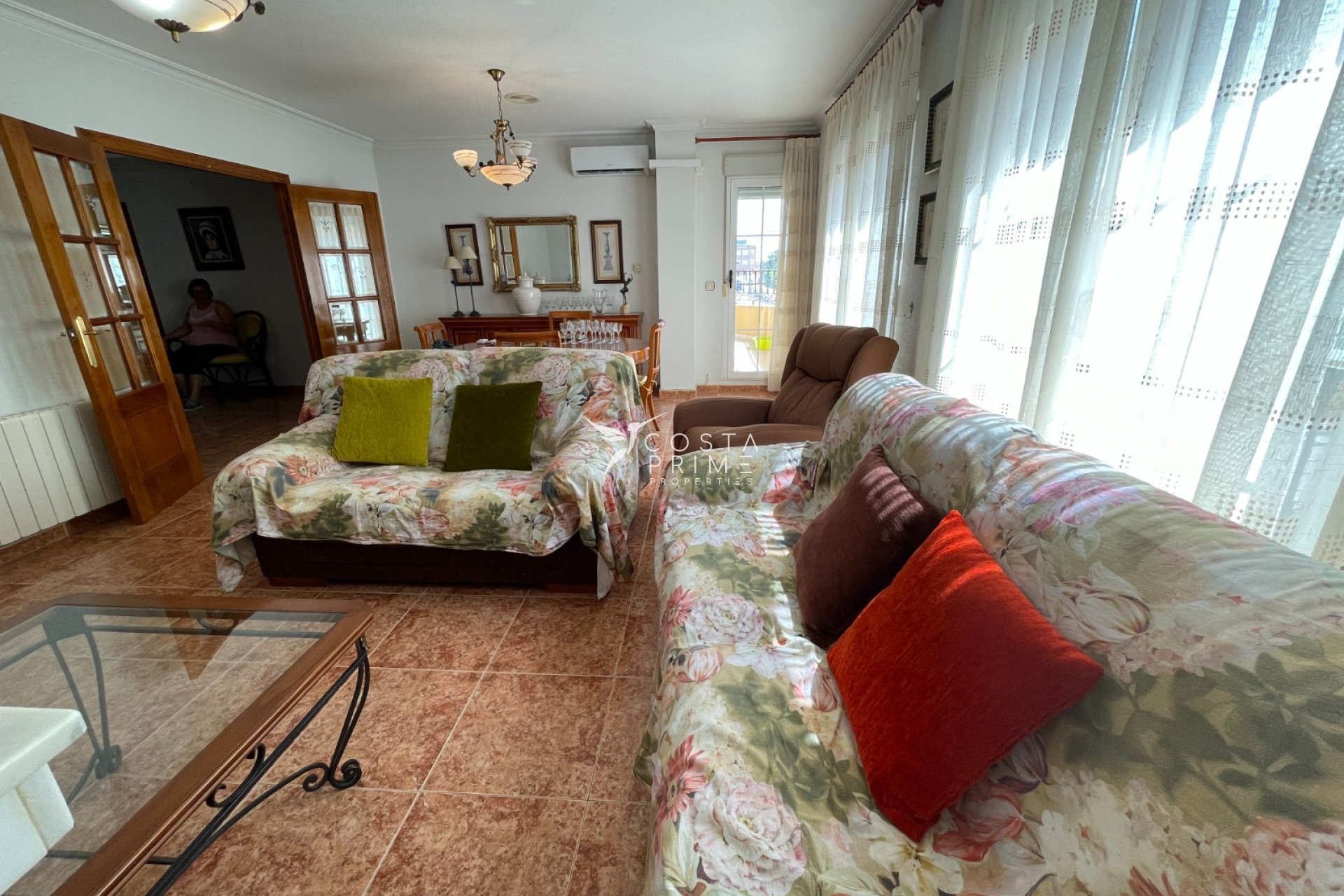 Resale - Townhouse / Semi - Formentera del Segura