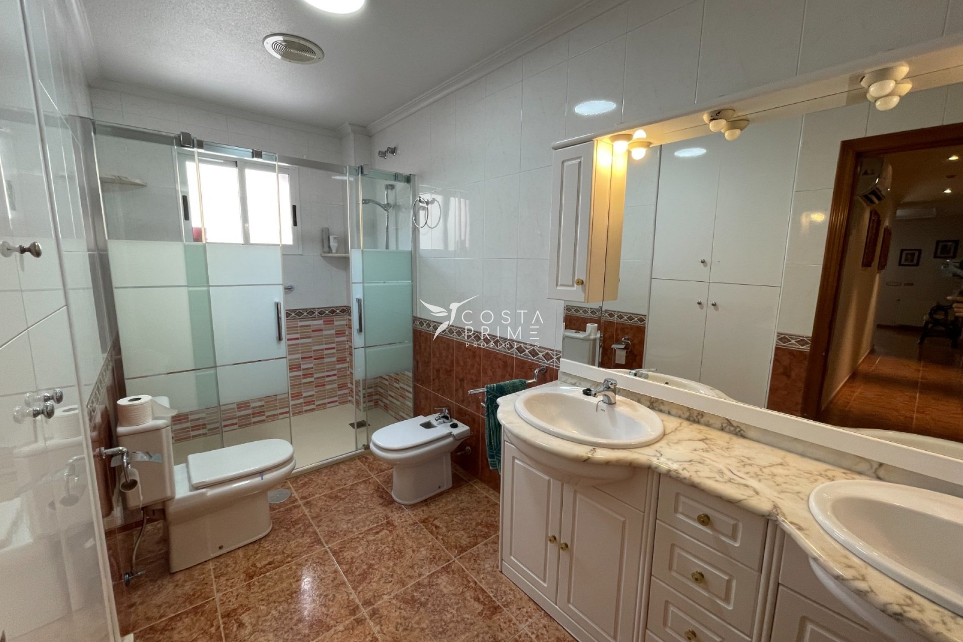 Resale - Townhouse / Semi - Formentera del Segura