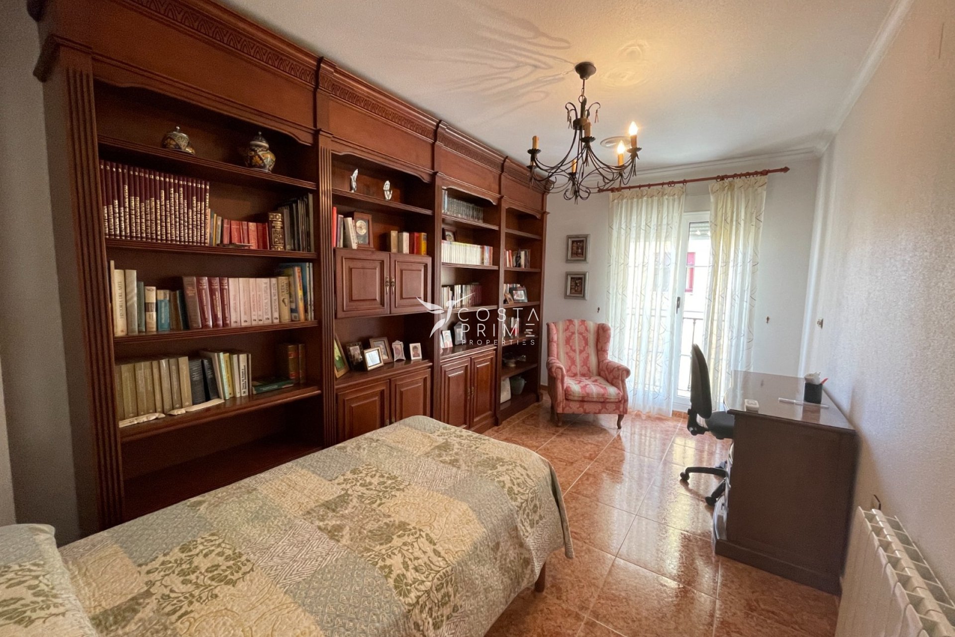 Resale - Townhouse / Semi - Formentera del Segura