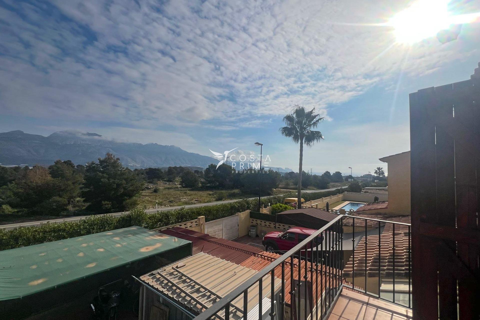 Resale - Townhouse / Semi - La Nucía