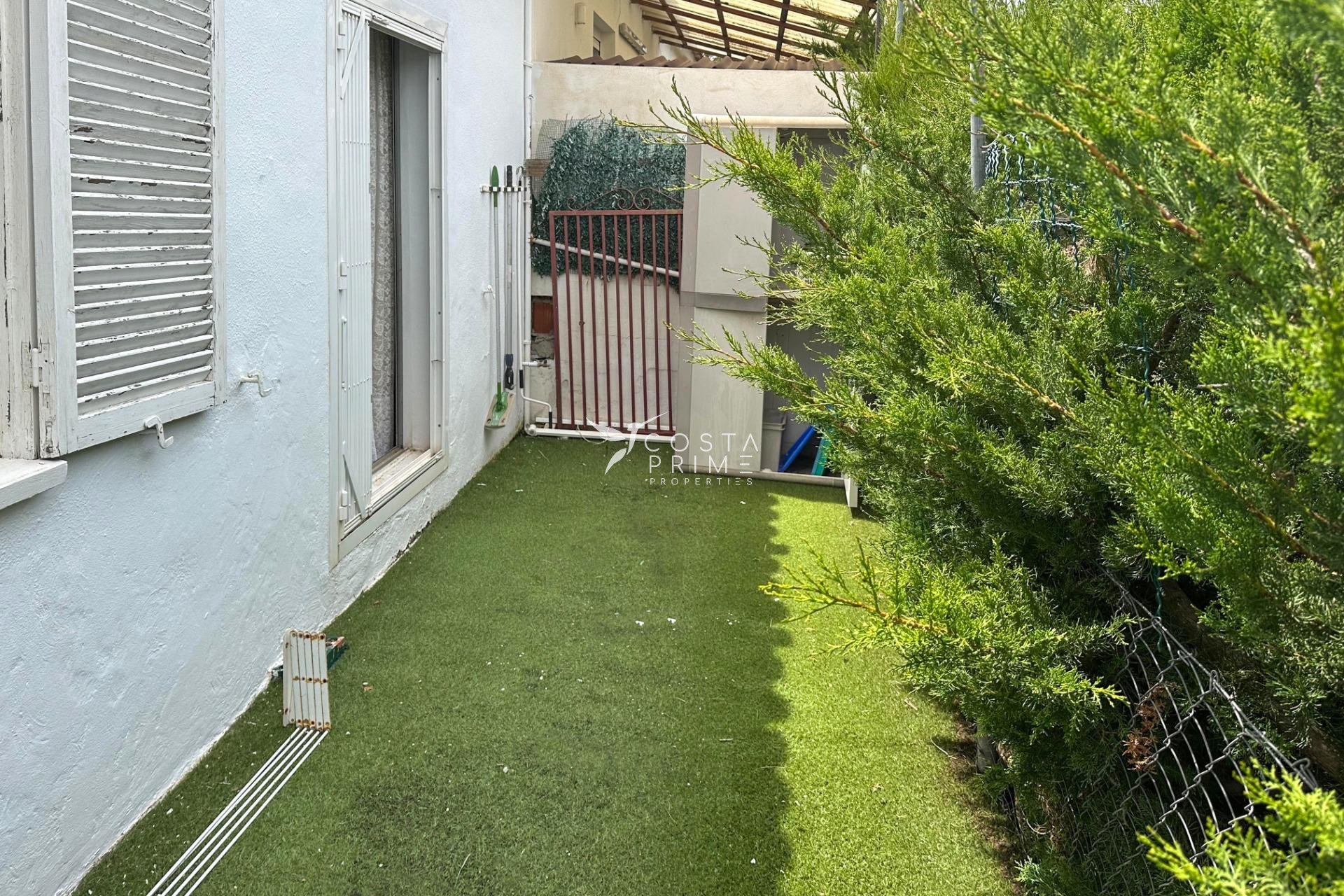 Resale - Townhouse / Semi - La Nucía