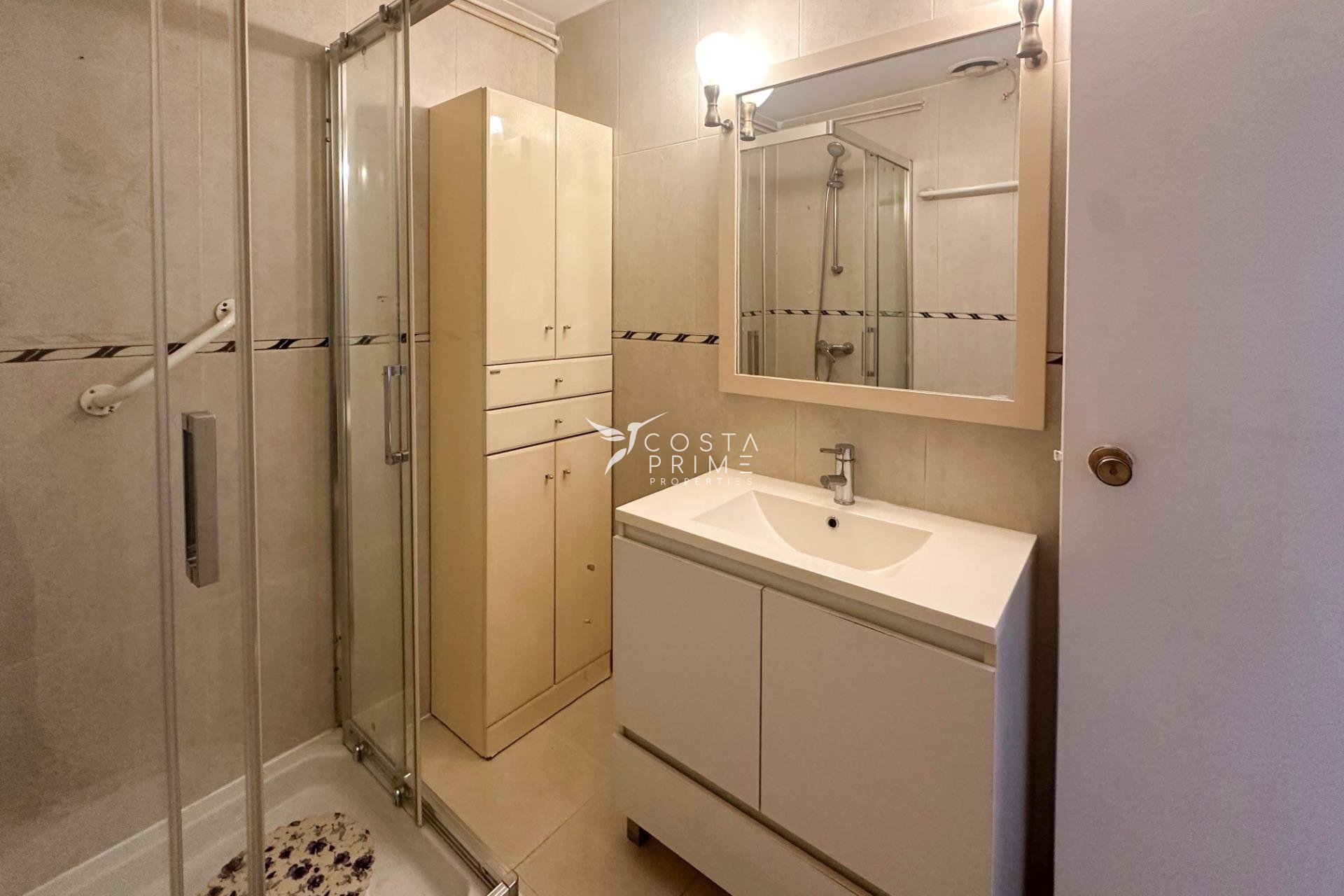 Resale - Townhouse / Semi - La Nucía