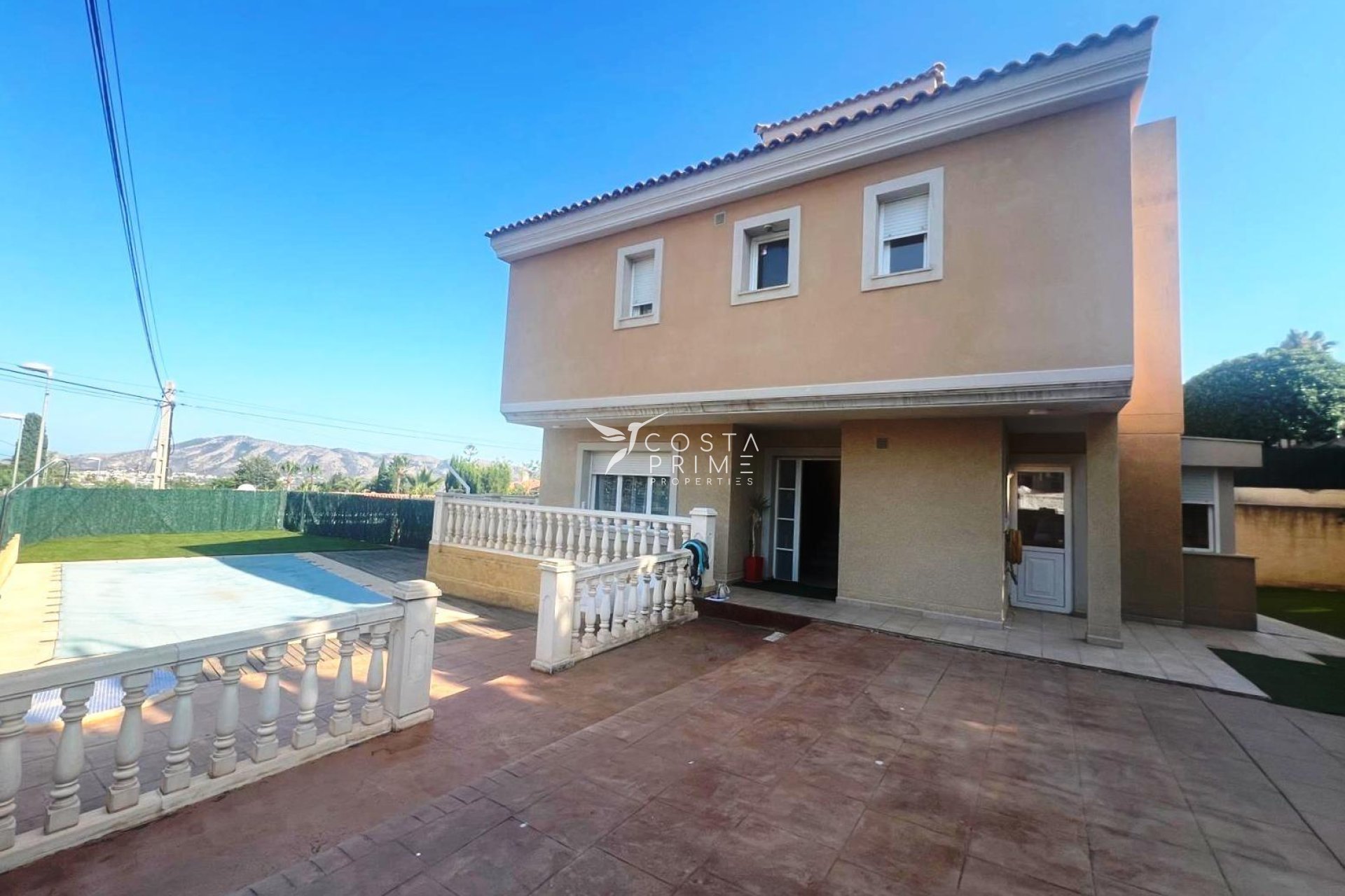 Resale - Townhouse / Semi - La Nucía