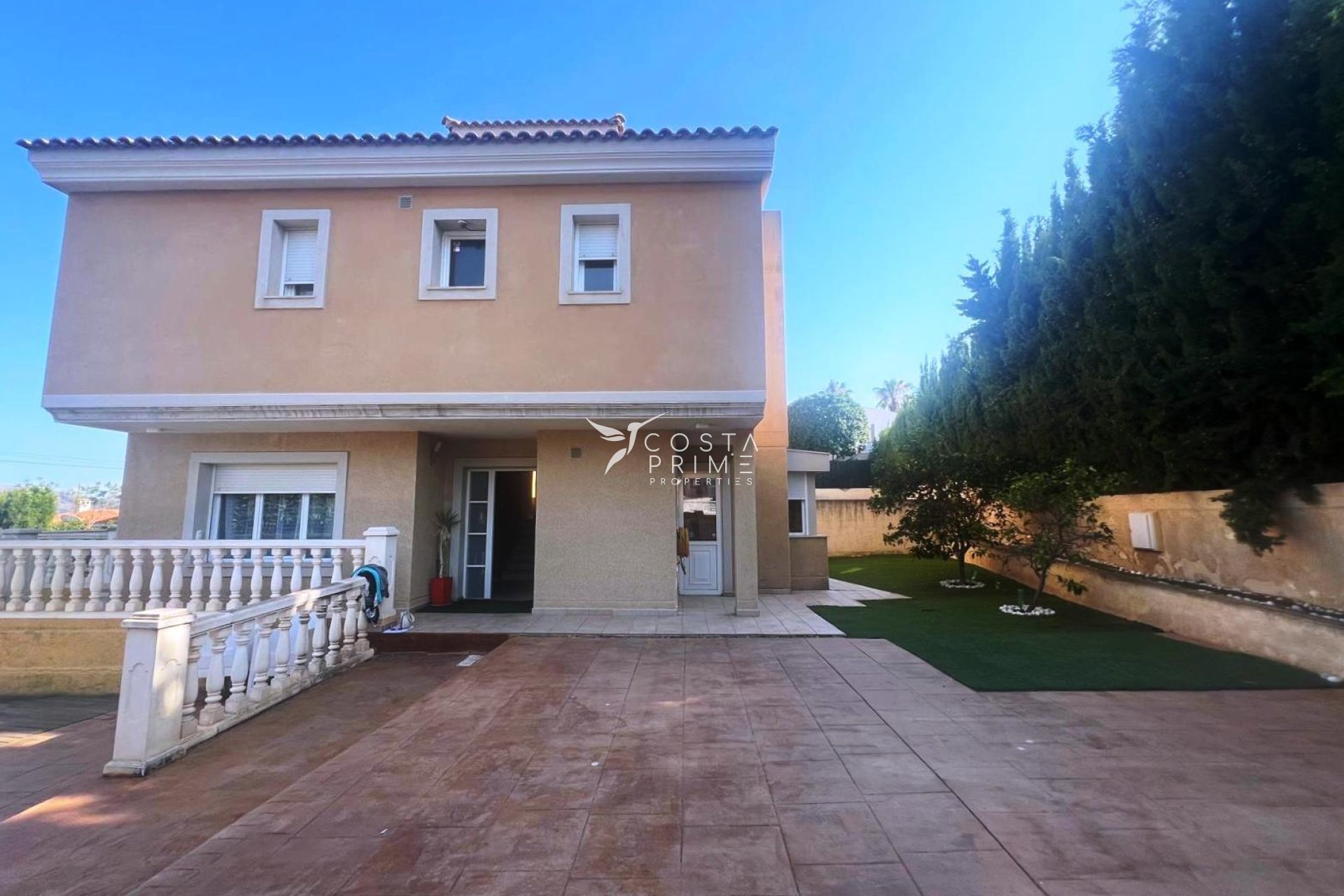Resale - Townhouse / Semi - La Nucía