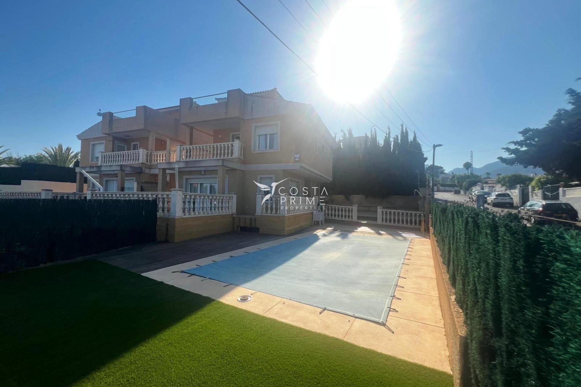 Resale - Townhouse / Semi - La Nucía