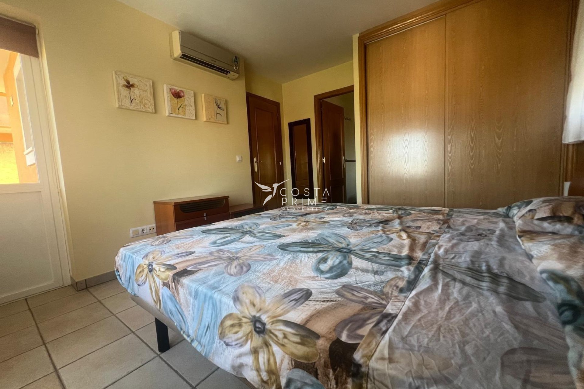Resale - Townhouse / Semi - La Nucía