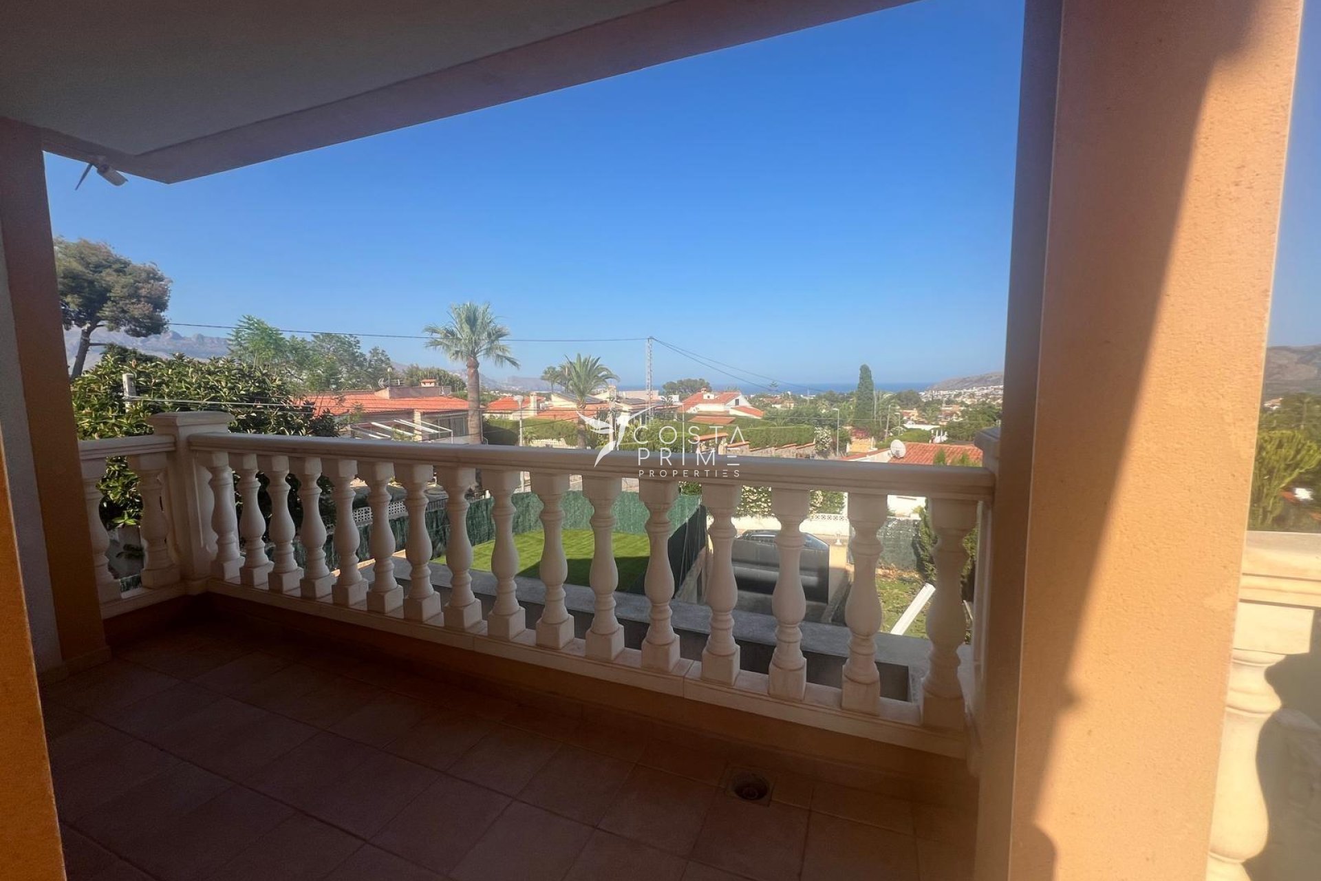 Resale - Townhouse / Semi - La Nucía