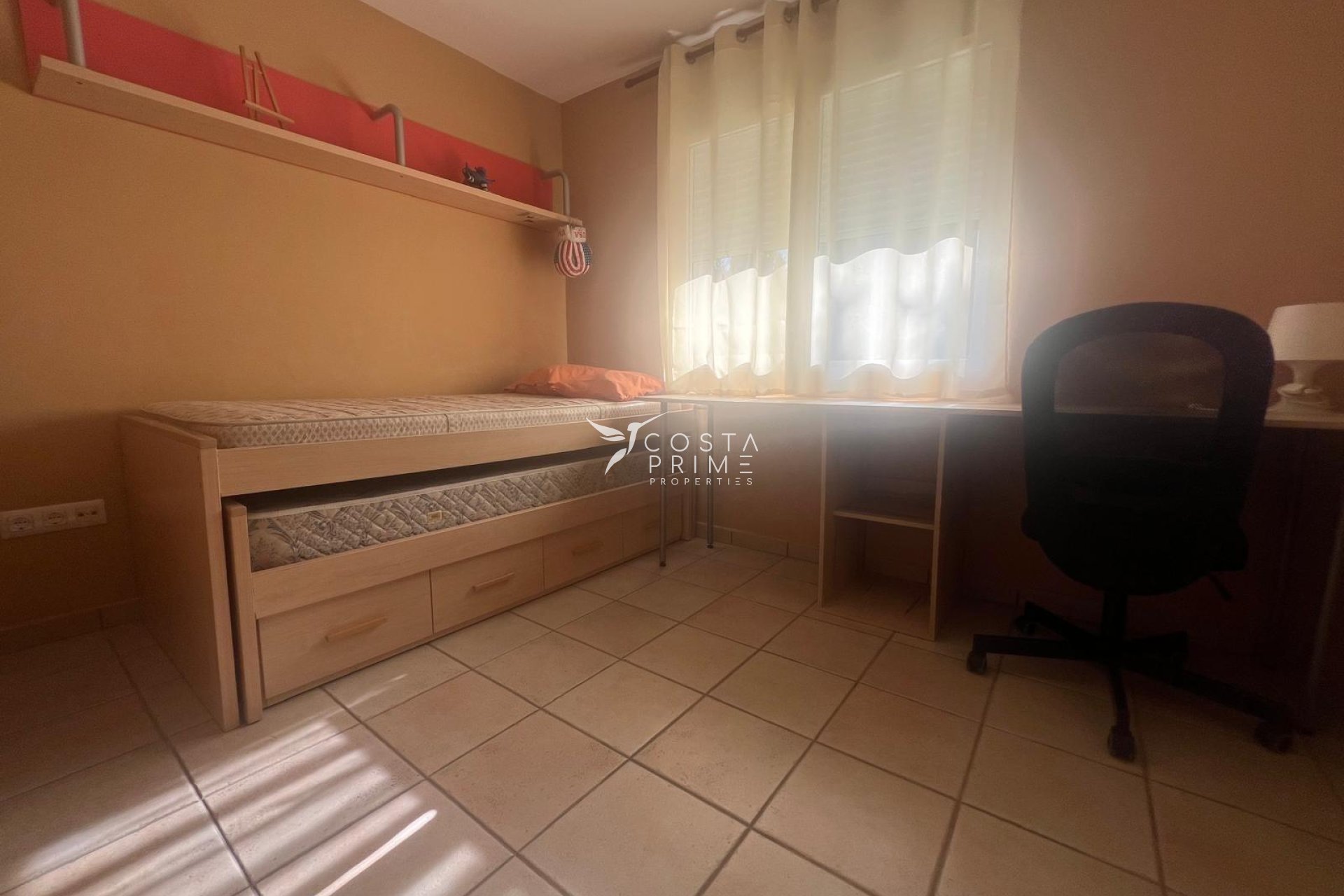 Resale - Townhouse / Semi - La Nucía