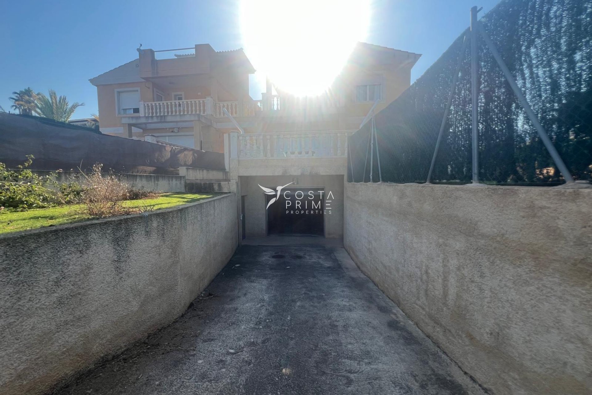 Resale - Townhouse / Semi - La Nucía