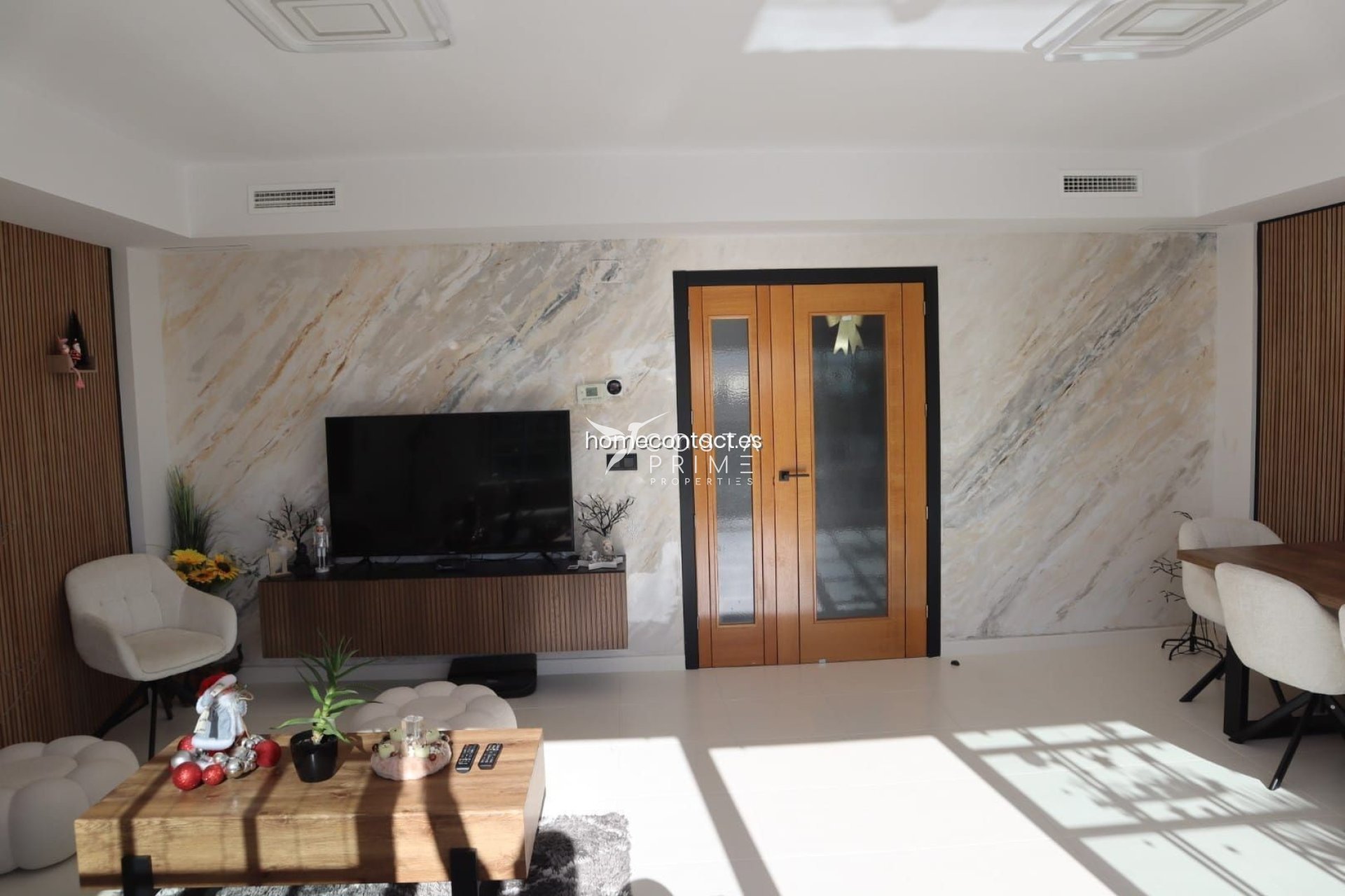 Resale - Townhouse / Semi - La Nucía