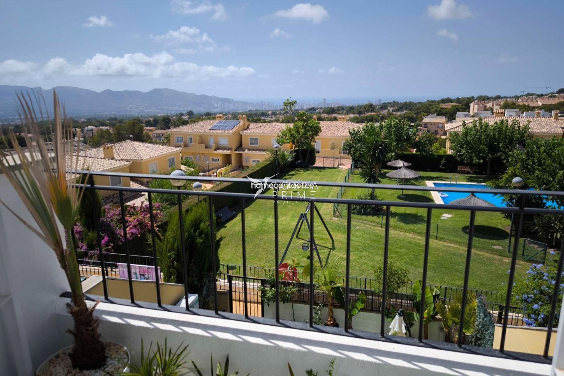 Resale - Townhouse / Semi - La Nucía