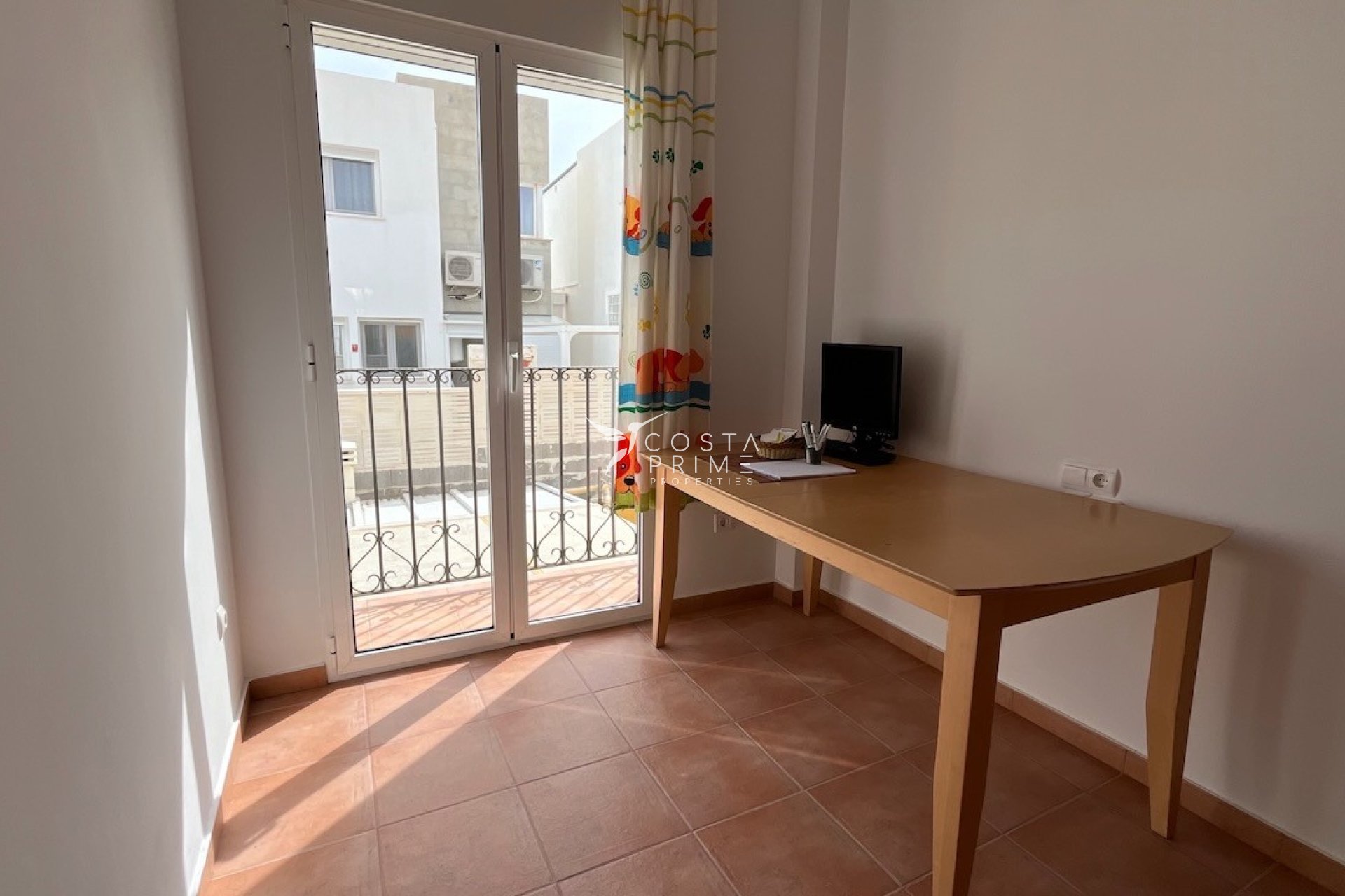 Resale - Townhouse / Semi - La Nucía