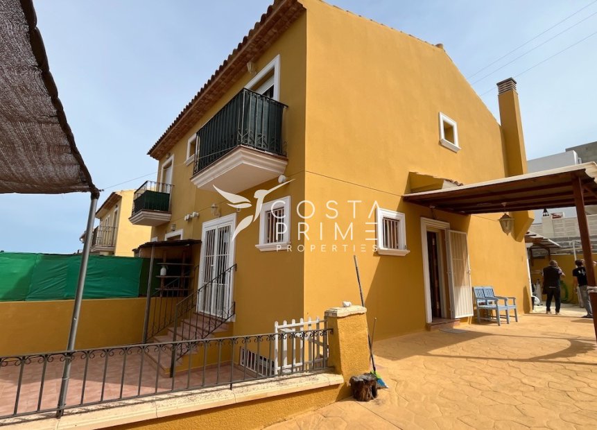 Resale - Townhouse / Semi - La Nucía