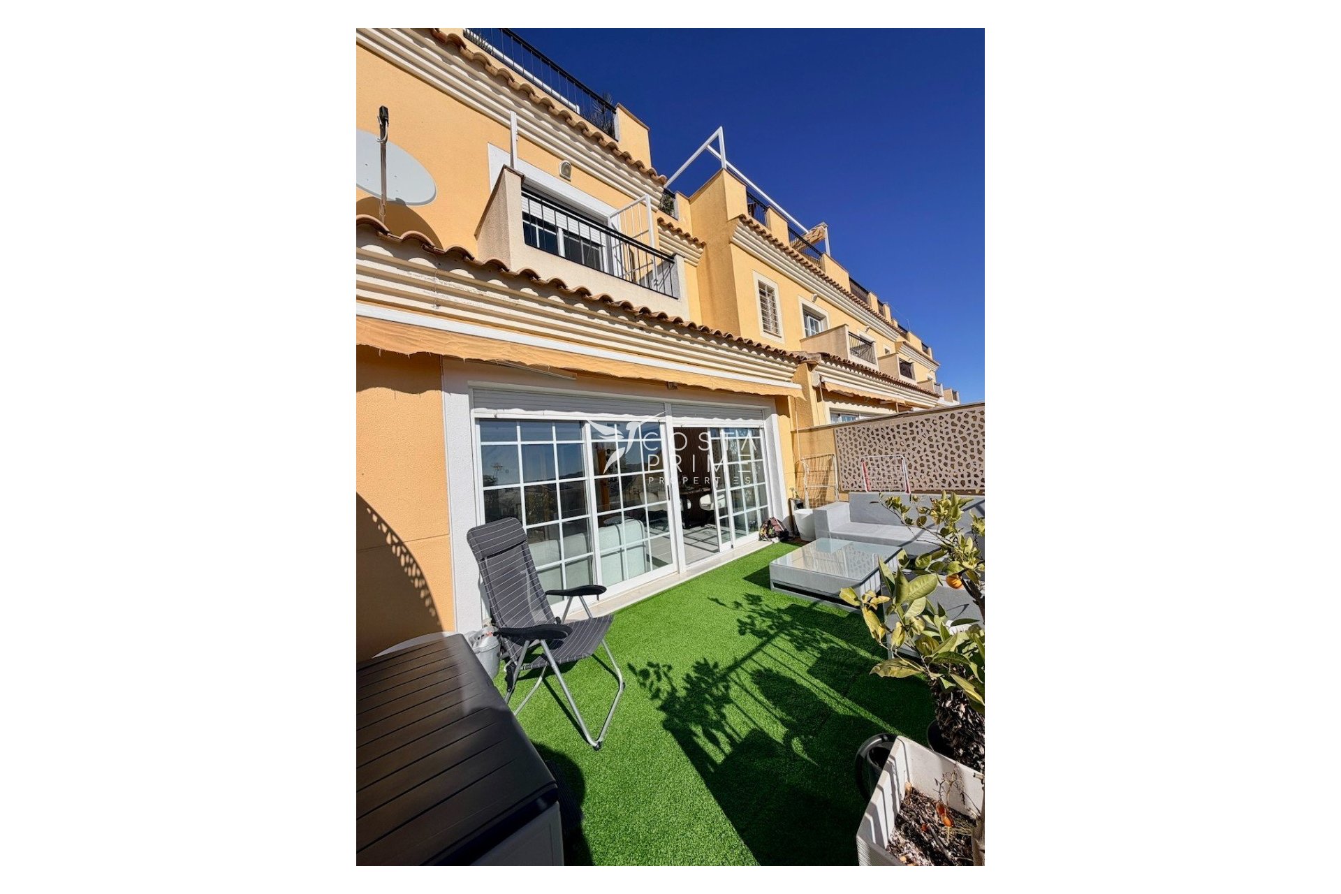 Resale - Townhouse / Semi - La Nucía