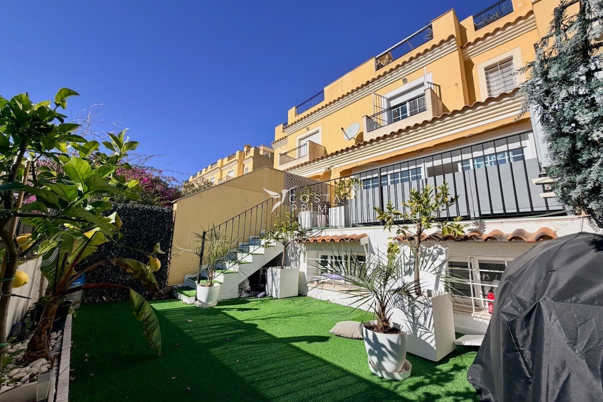 Resale - Townhouse / Semi - La Nucía