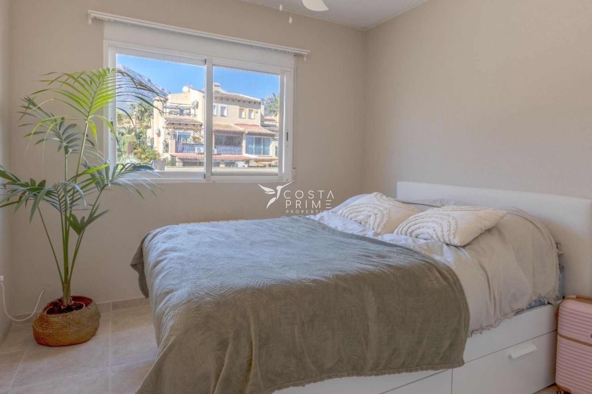 Resale - Townhouse / Semi - La Nucía