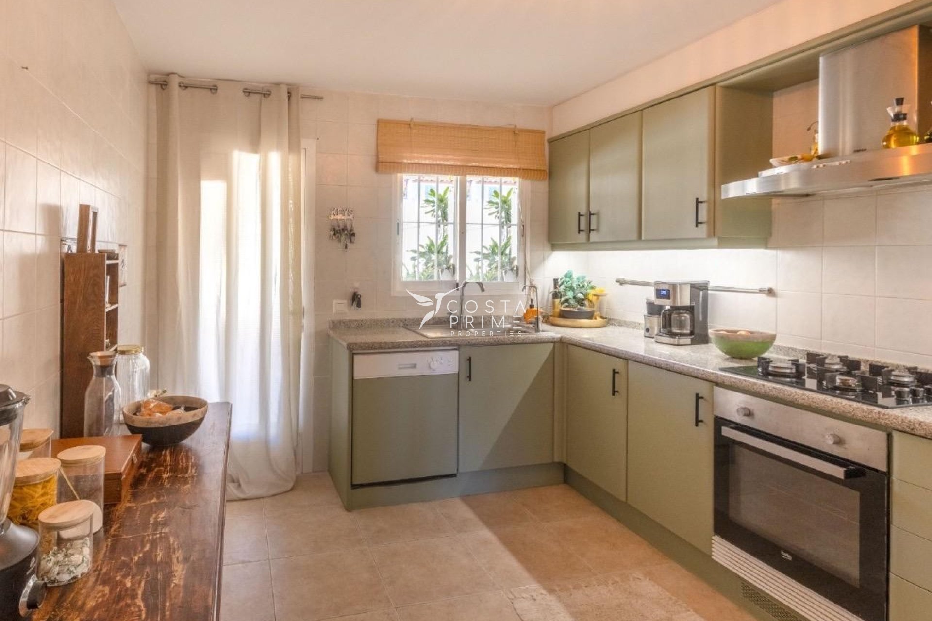 Resale - Townhouse / Semi - La Nucía