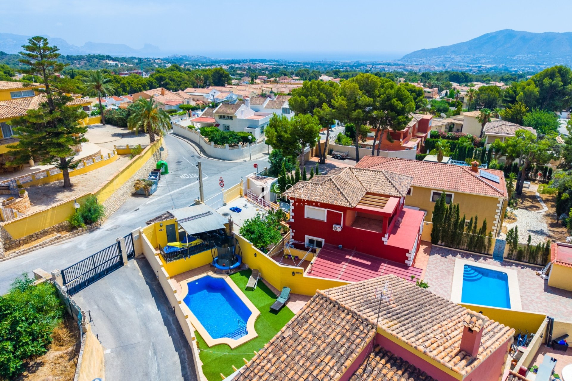 Resale - Townhouse / Semi - La Nucía