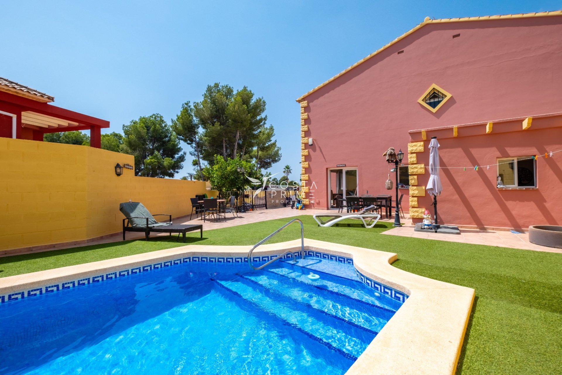Resale - Townhouse / Semi - La Nucía