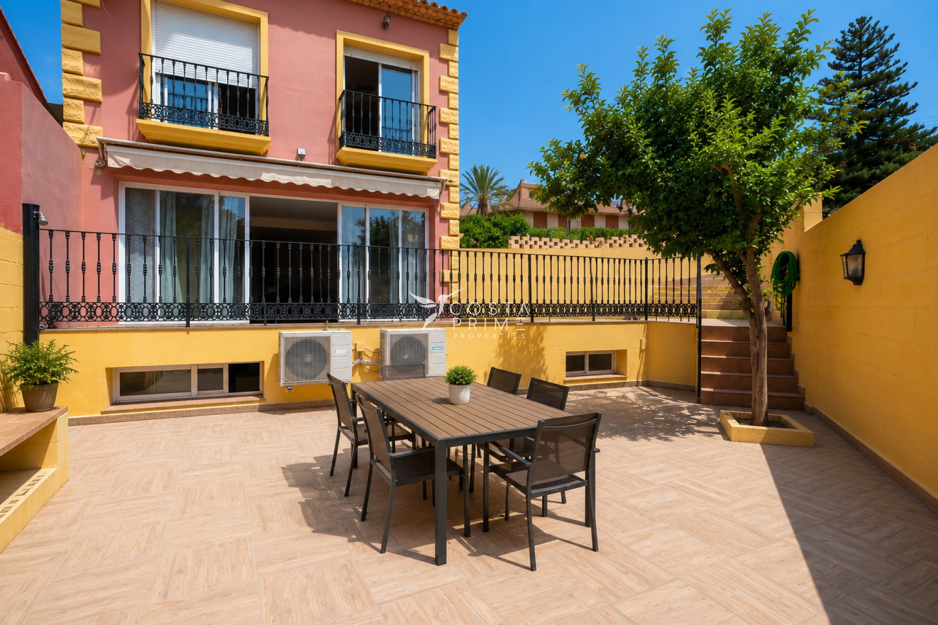 Resale - Townhouse / Semi - La Nucía