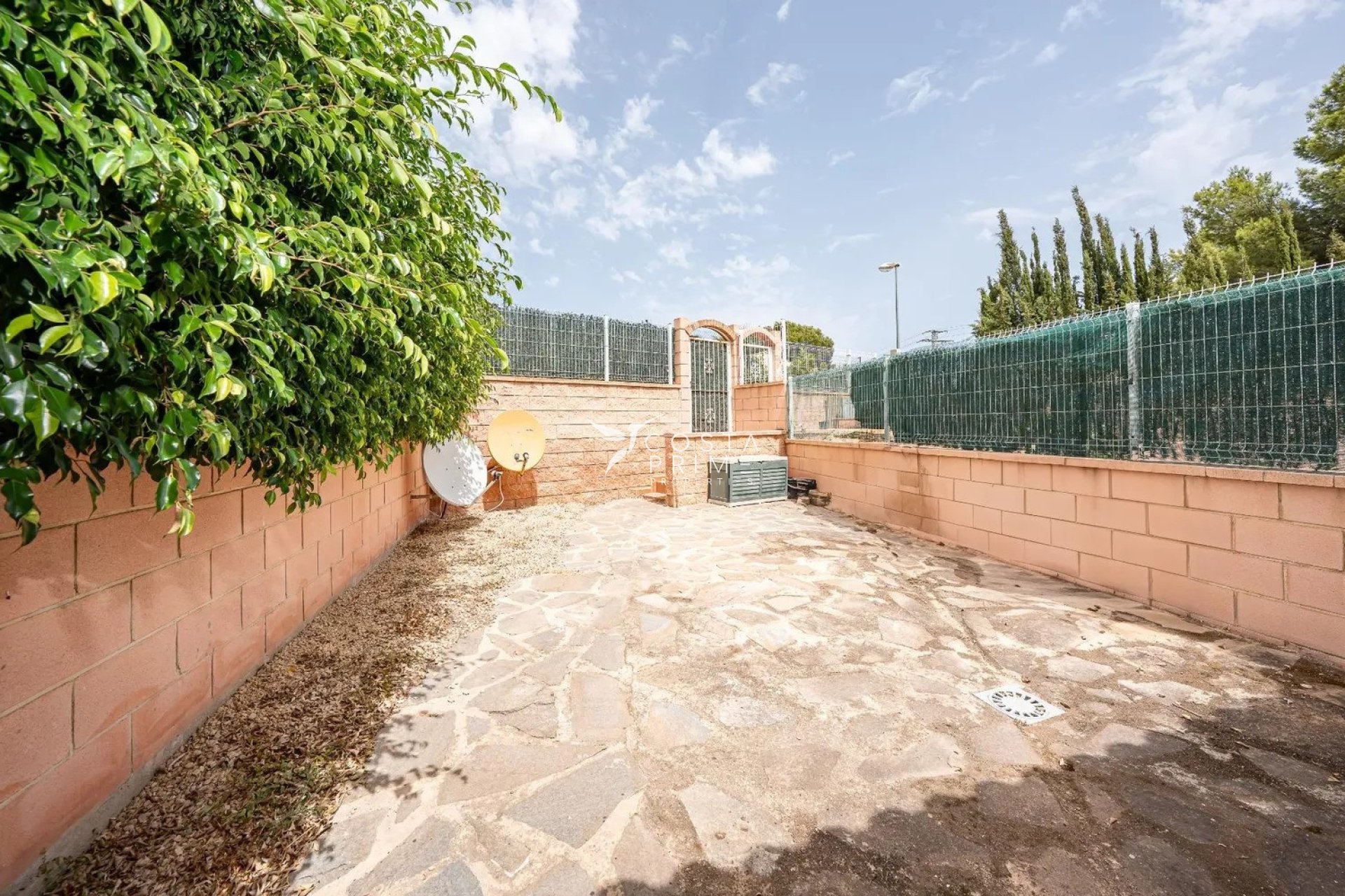 Resale - Townhouse / Semi - La Nucía