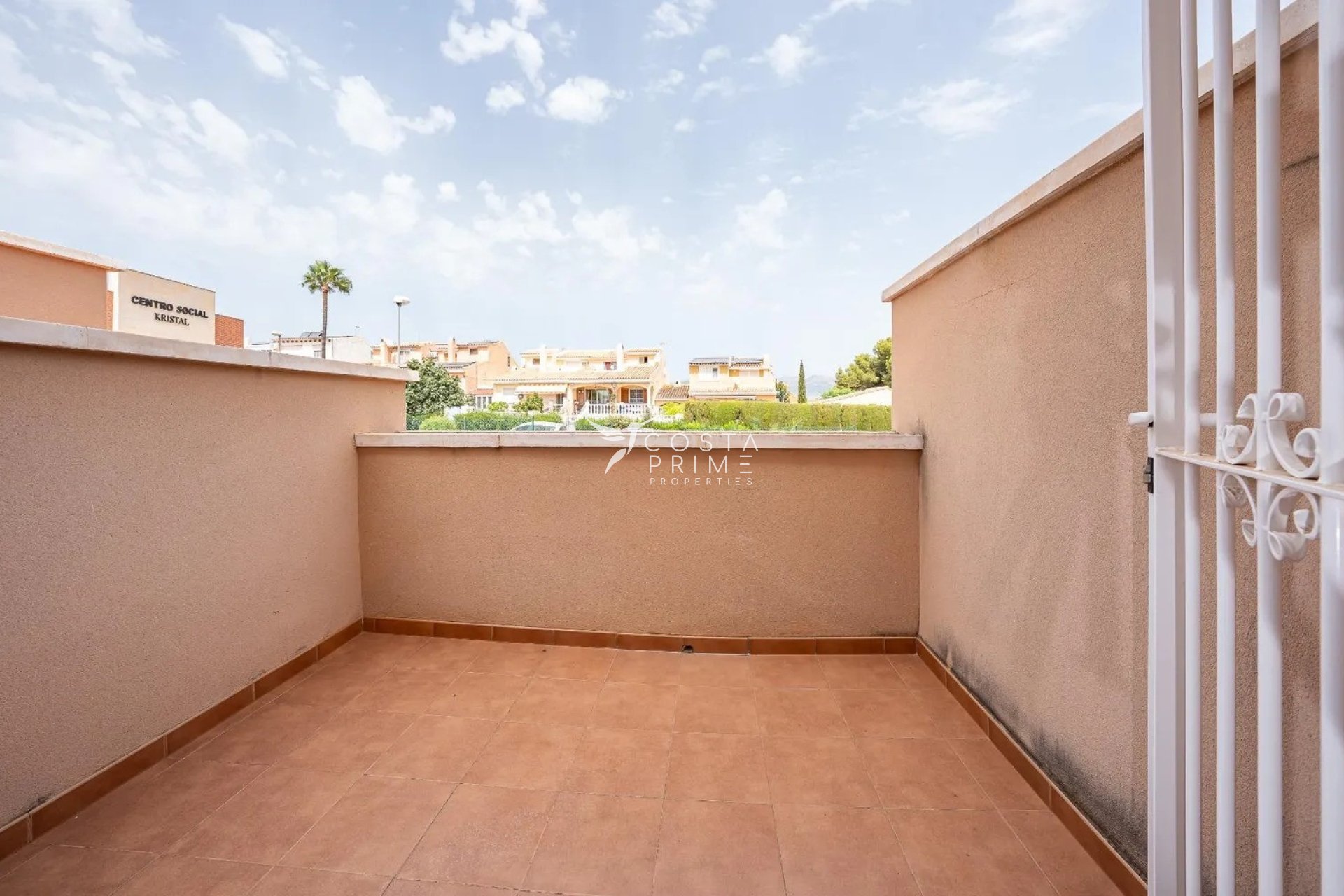 Resale - Townhouse / Semi - La Nucía