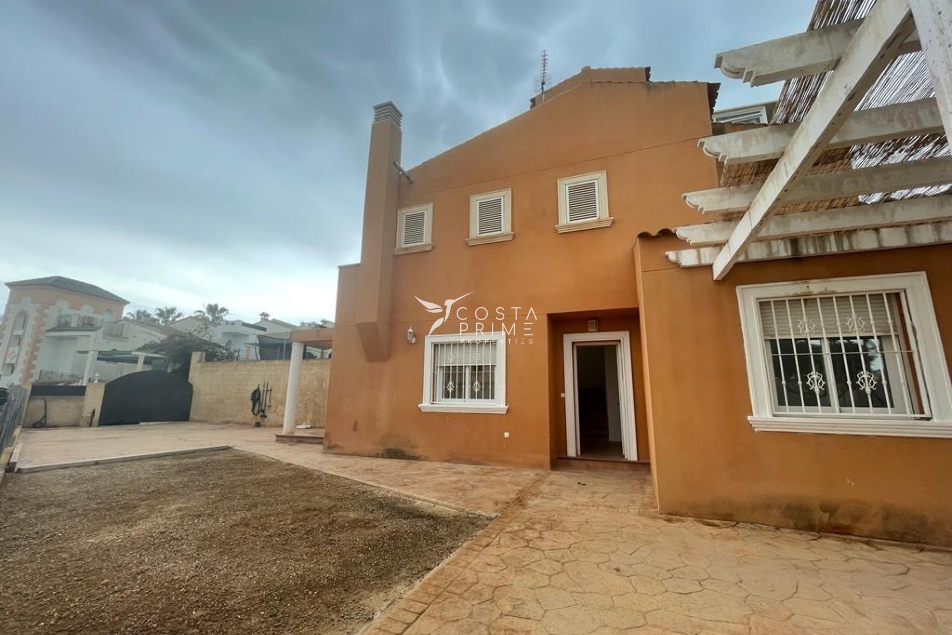 Resale - Townhouse / Semi - La Nucía