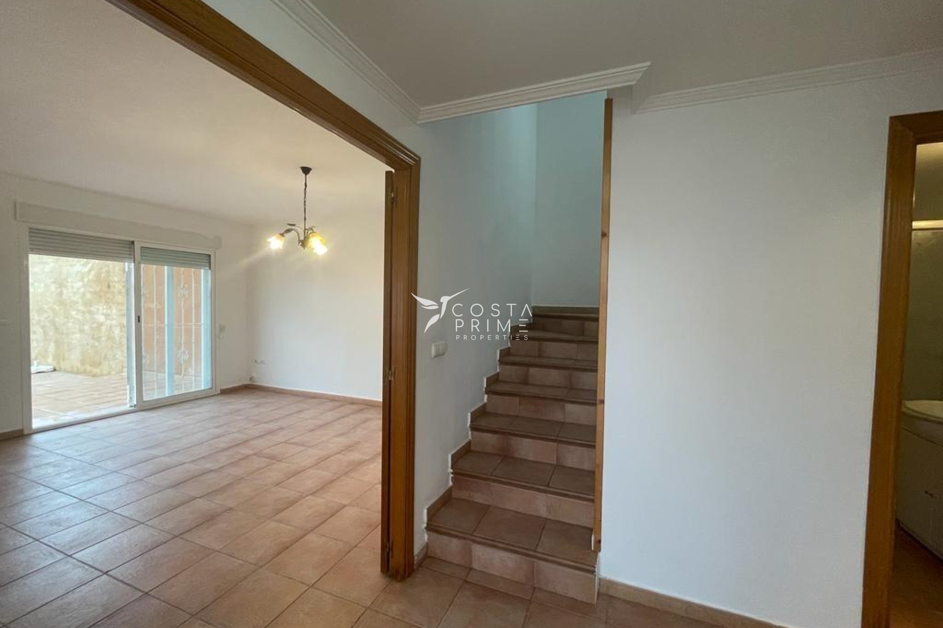 Resale - Townhouse / Semi - La Nucía