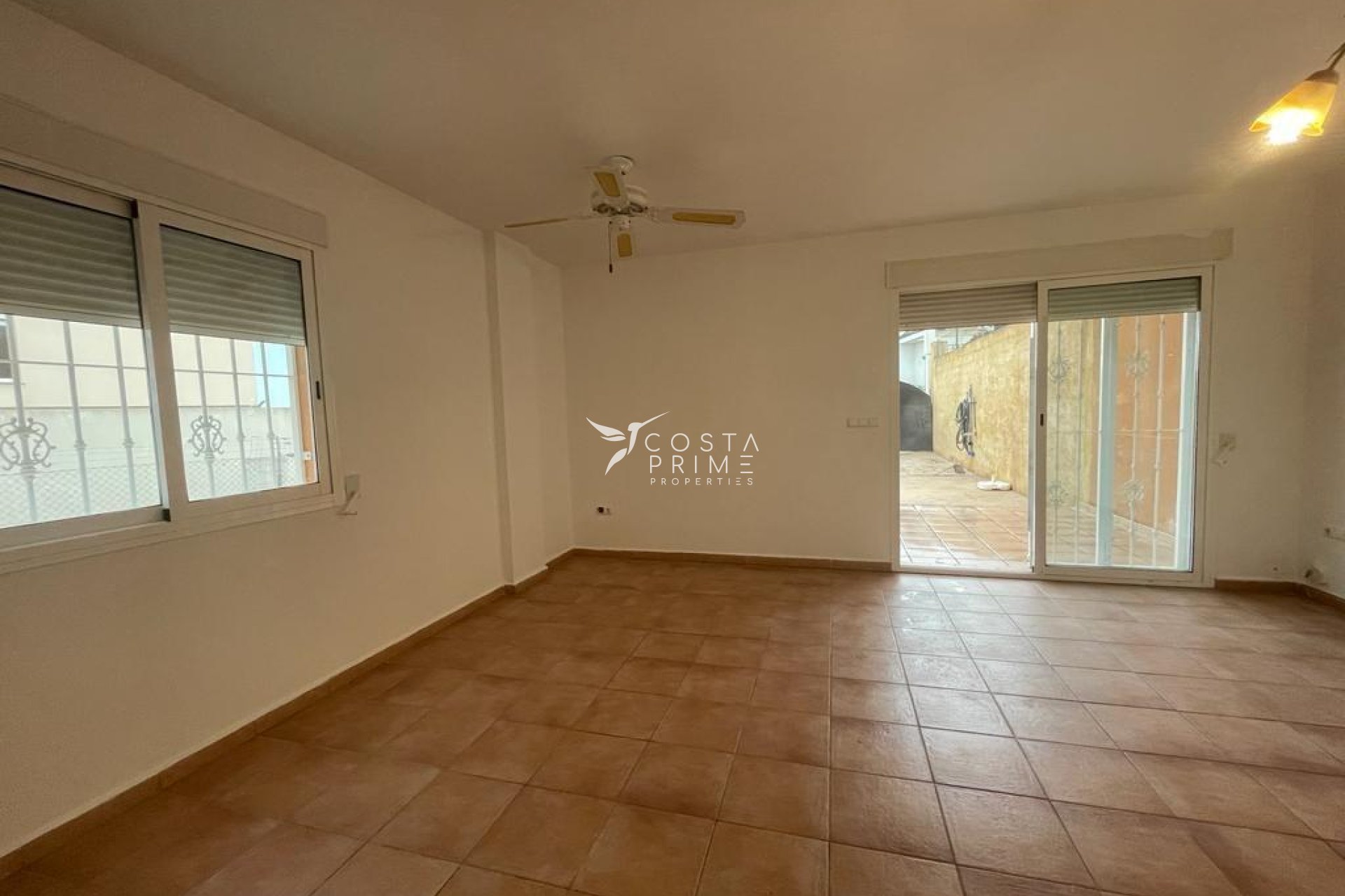 Resale - Townhouse / Semi - La Nucía