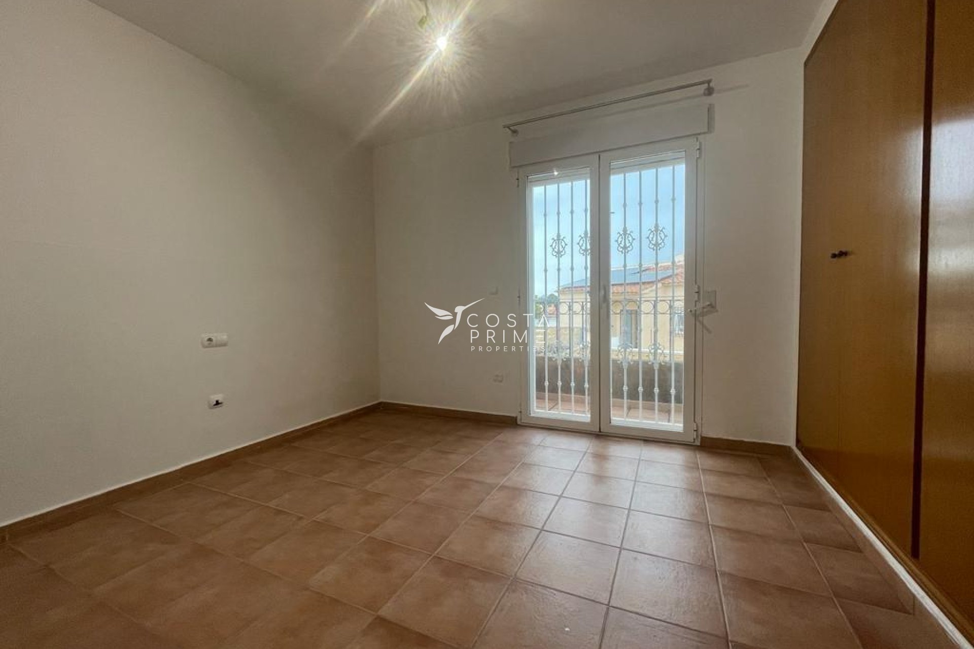 Resale - Townhouse / Semi - La Nucía