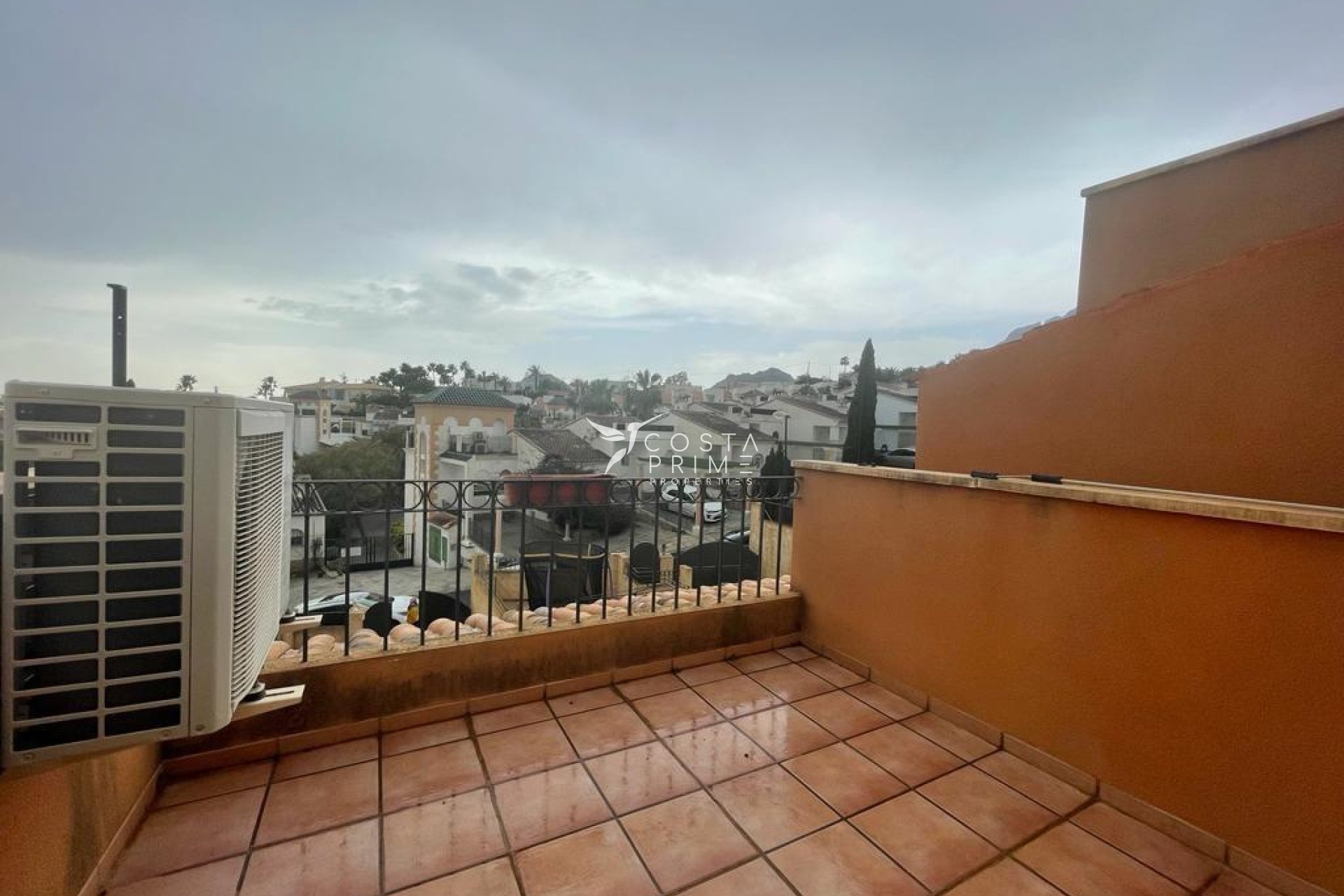 Resale - Townhouse / Semi - La Nucía