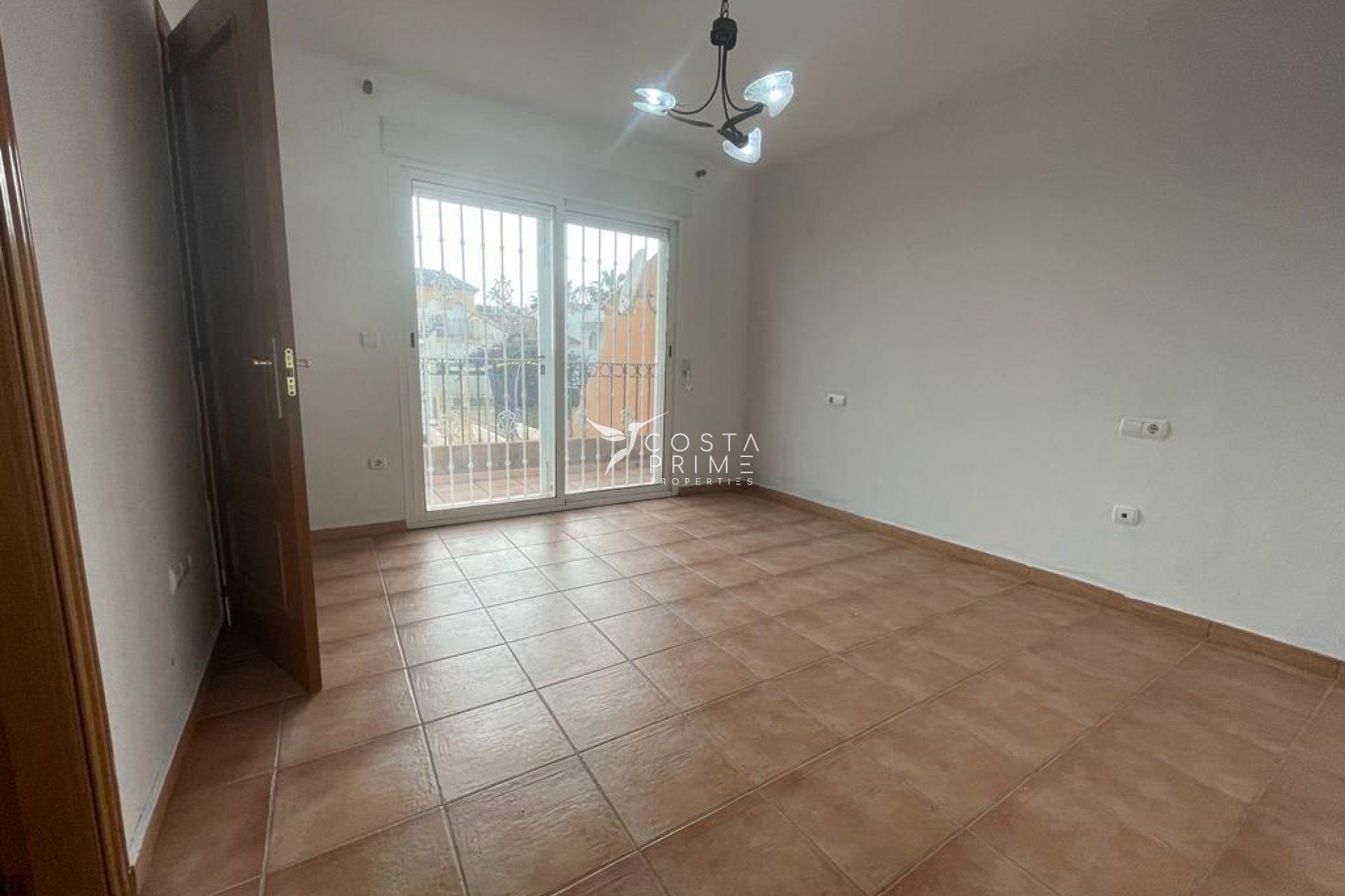 Resale - Townhouse / Semi - La Nucía