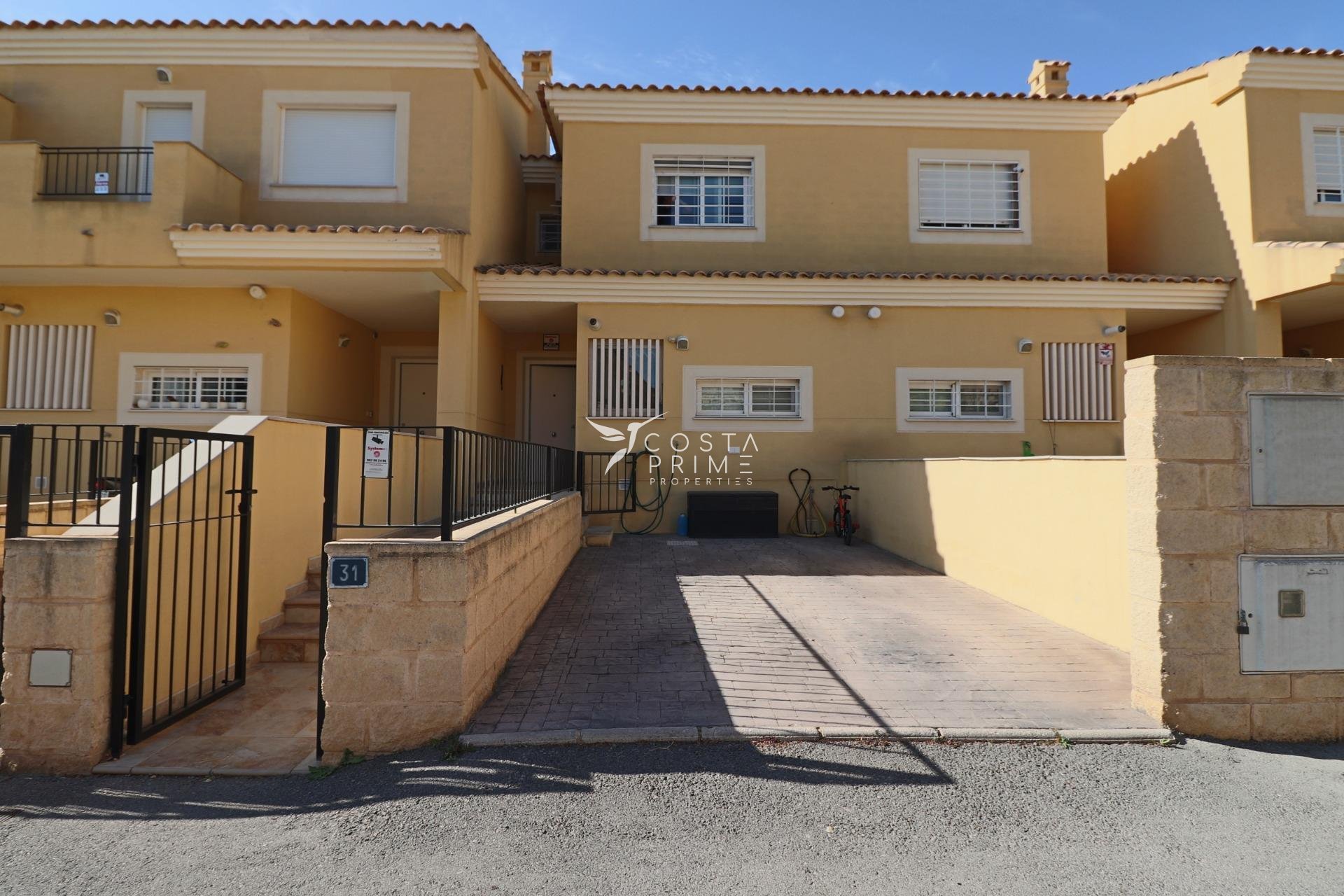 Resale - Townhouse / Semi - La Nucía