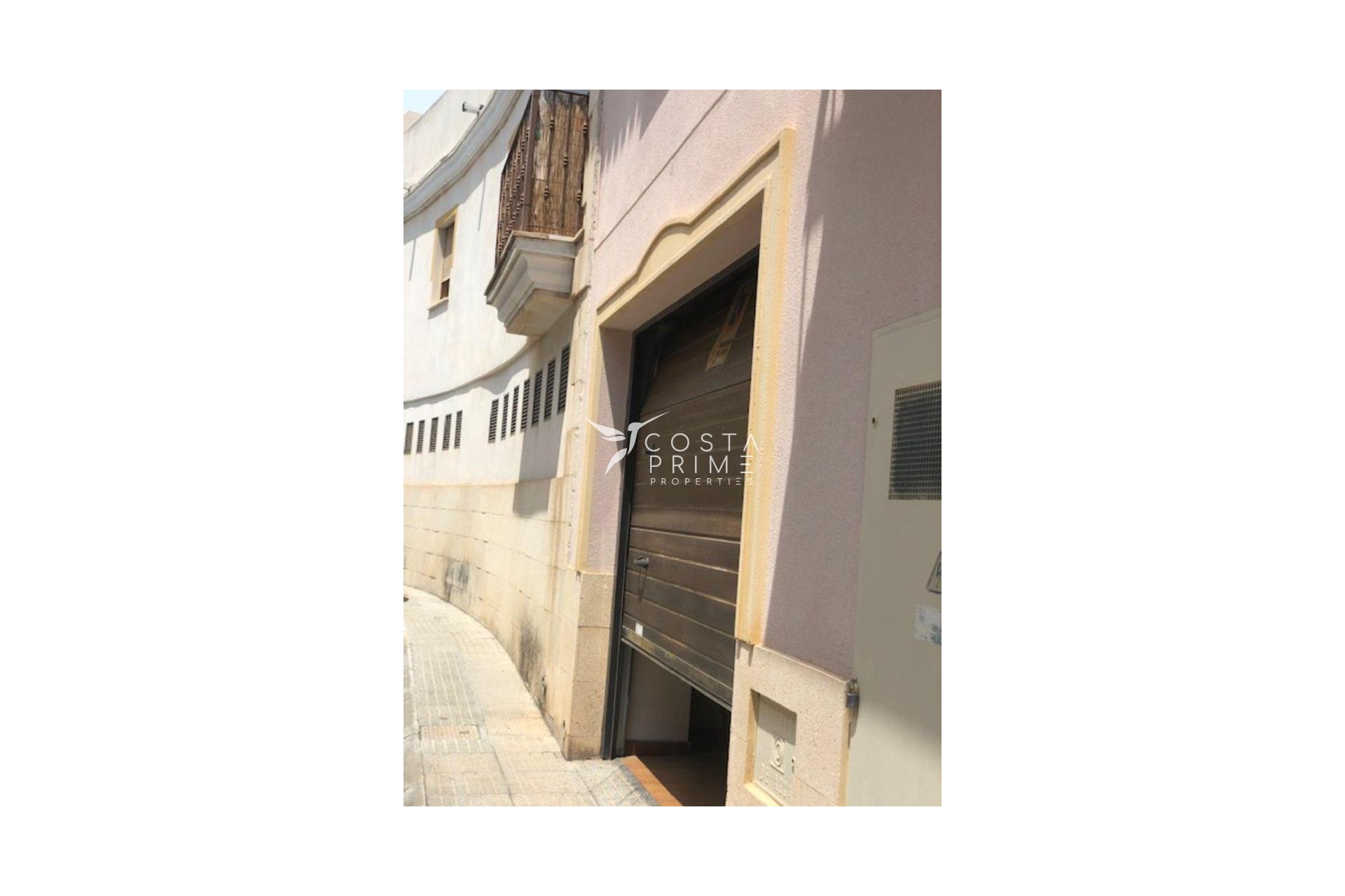 Resale - Townhouse / Semi - La Nucía