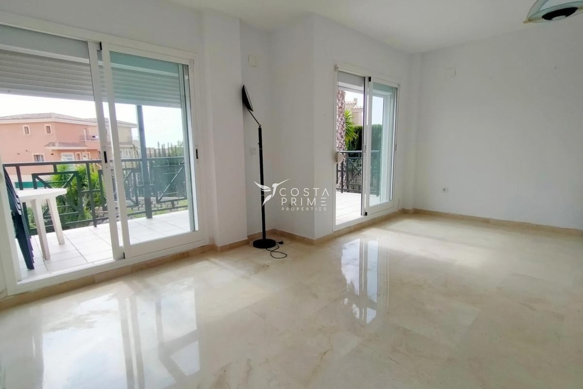 Resale - Townhouse / Semi - La Nucía