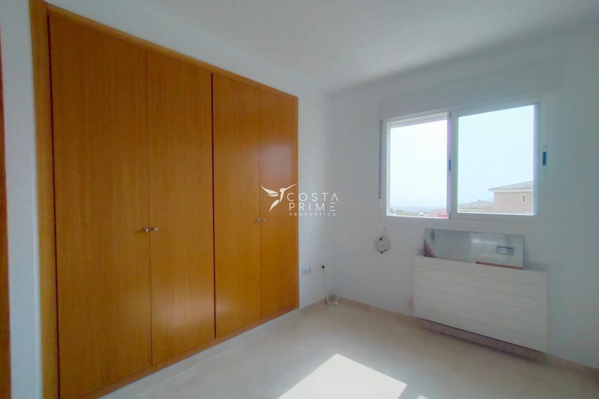 Resale - Townhouse / Semi - La Nucía