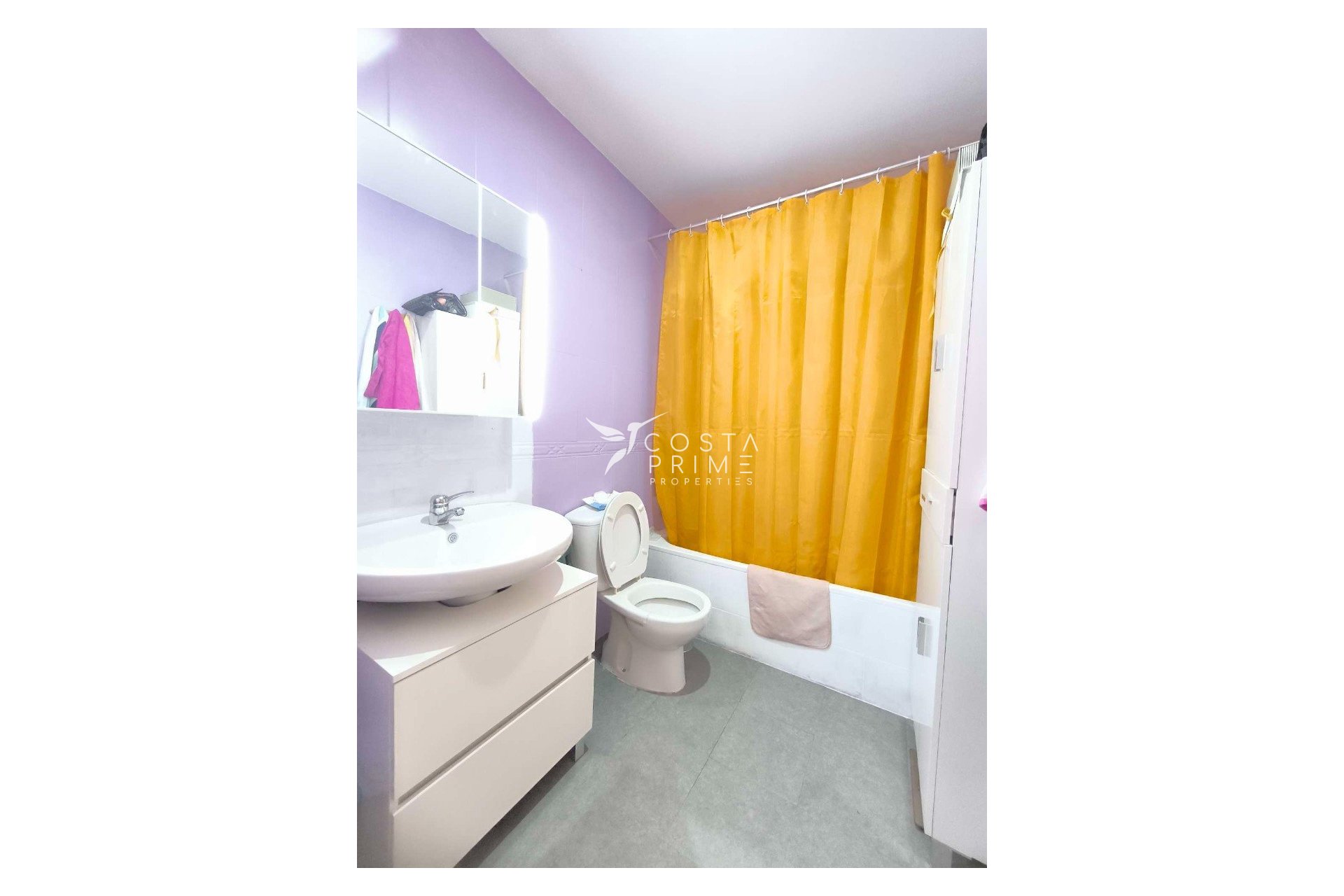 Resale - Townhouse / Semi - La Nucía