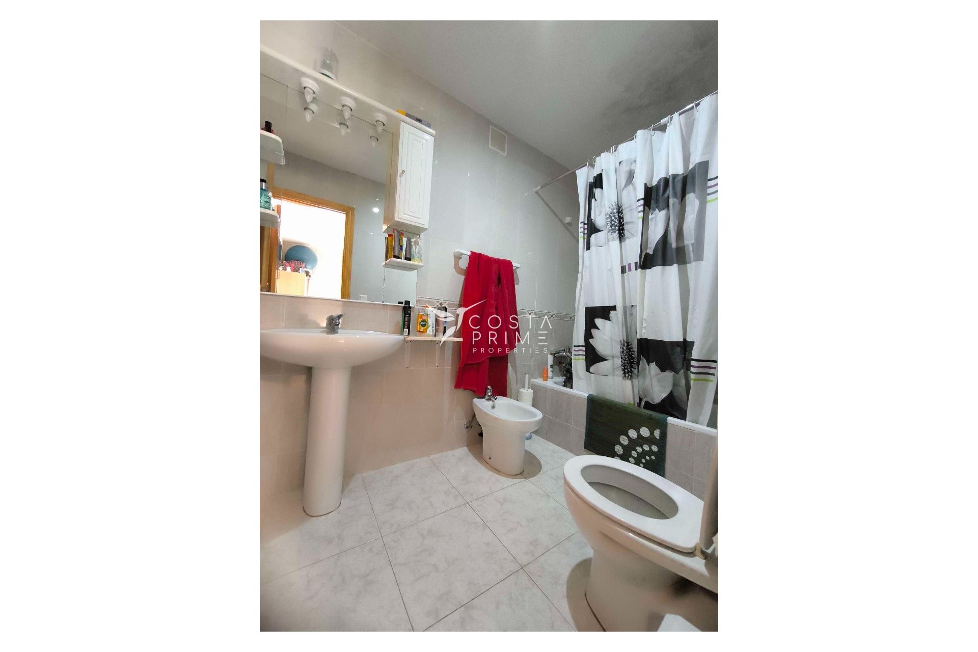 Resale - Townhouse / Semi - La Nucía