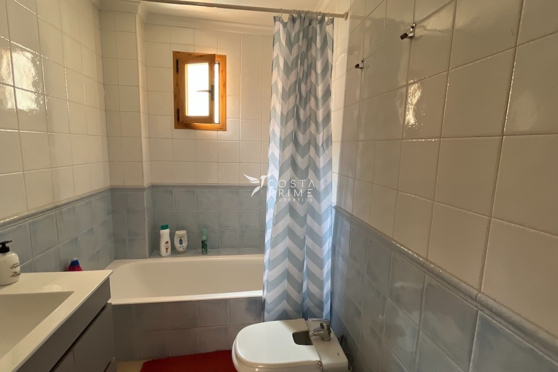 Resale - Townhouse / Semi - La Nucía