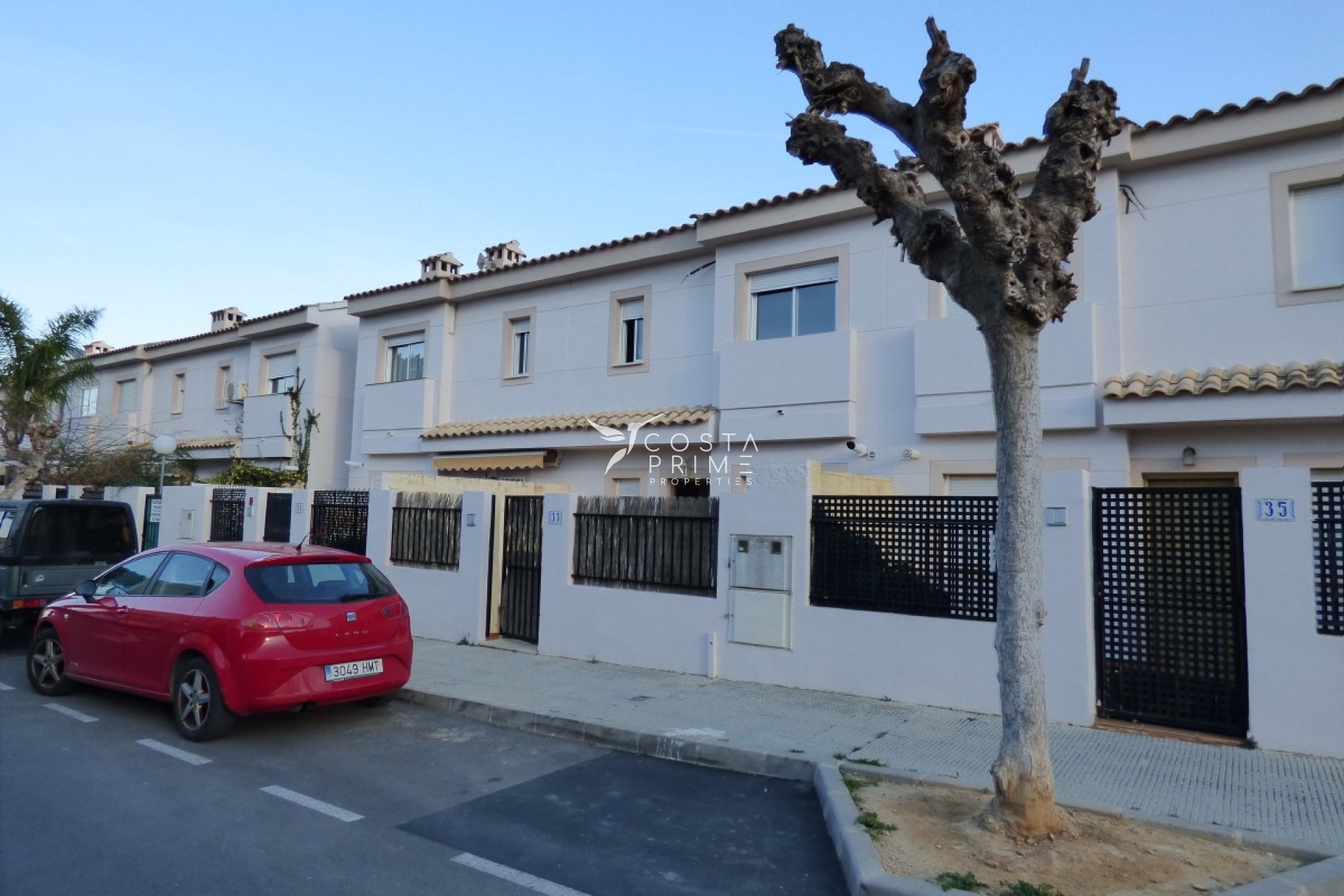 Resale - Townhouse / Semi - Polop